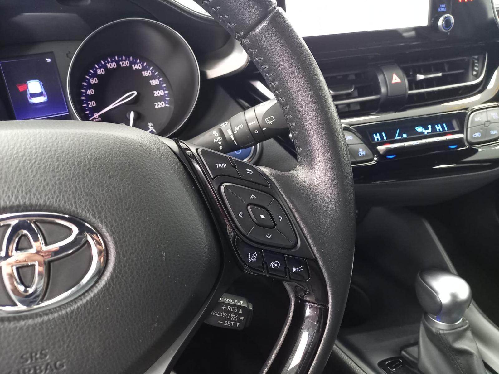TOYOTA C-HR 1.8 125H Active 28