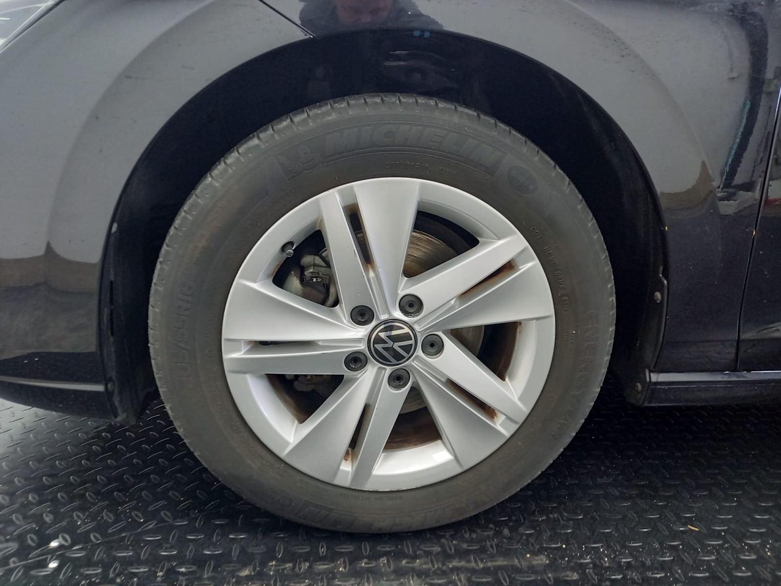 VOLKSWAGEN GOLF VARIANT VIII 1.0 ETSI 81KW DSG LIF 43 