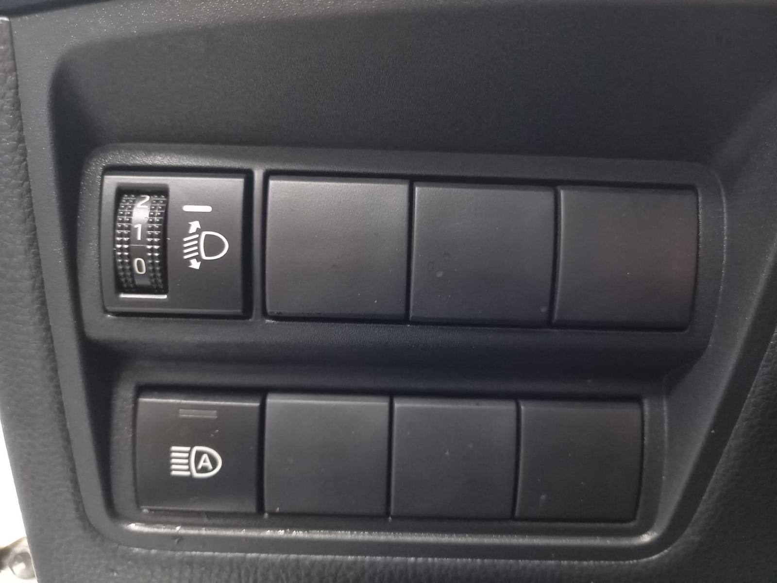 TOYOTA YARIS 1.5 120H BUSINESS PLUS 14 