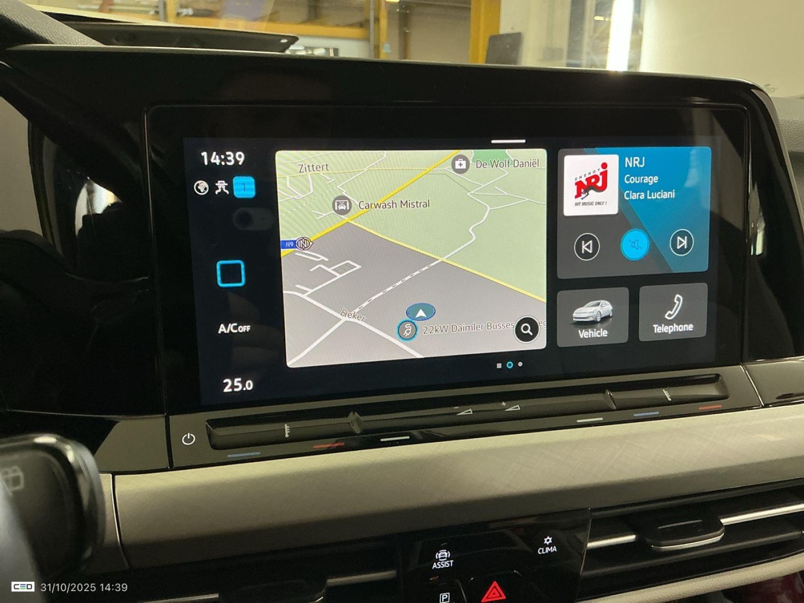 VOLKSWAGEN GOLF VIII 1.5 eTSI Life OPF DSG 9 