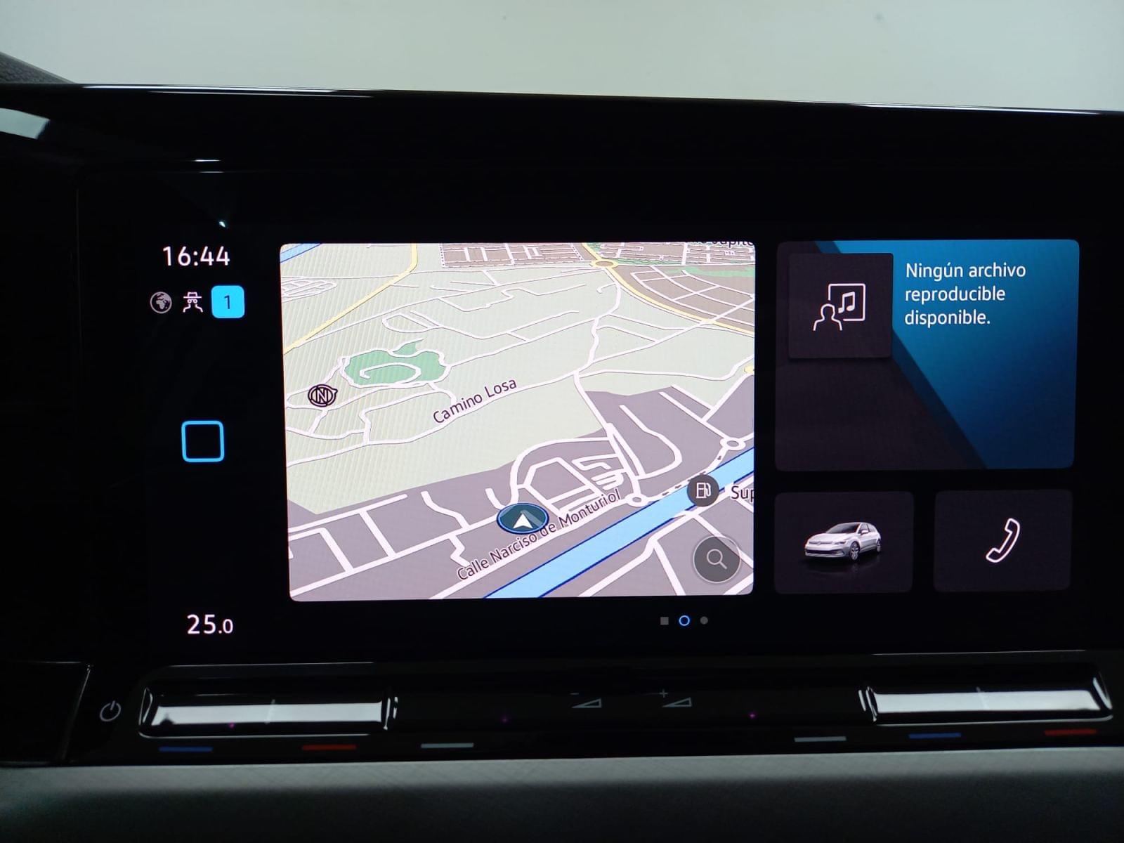 VOLKSWAGEN GOLF VIII 1.5 eTSI Life OPF DSG 12 