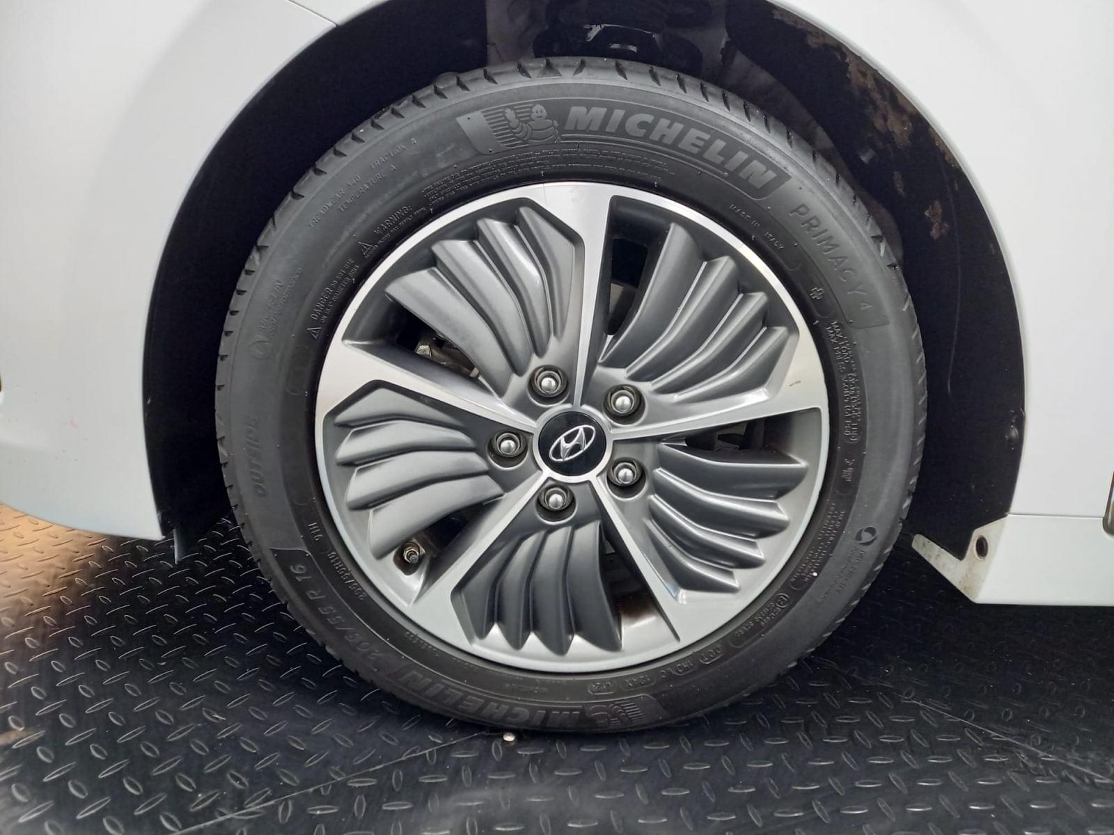 HYUNDAI IONIQ 1.6 GDI PHEV KLASS DCT 32 