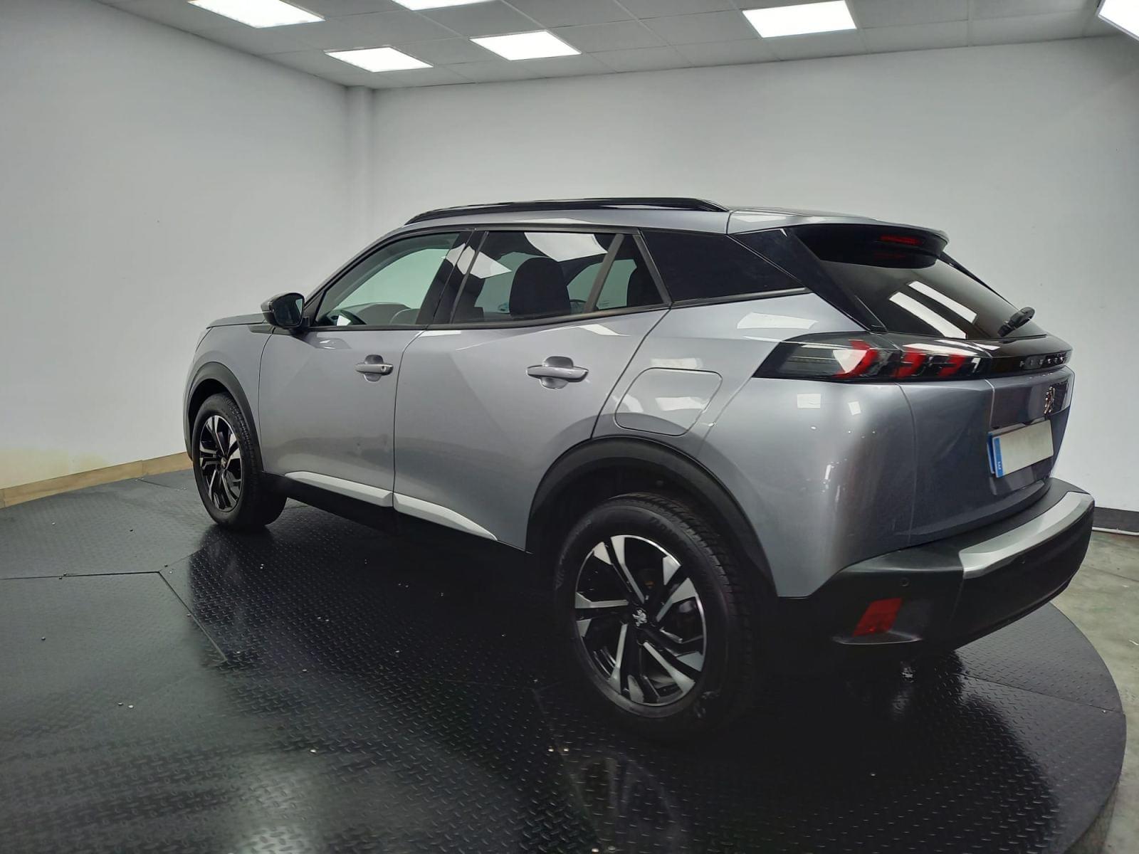 PEUGEOT 2008 ALLURE PACK BLUEHDI 81KW (110CV) 6