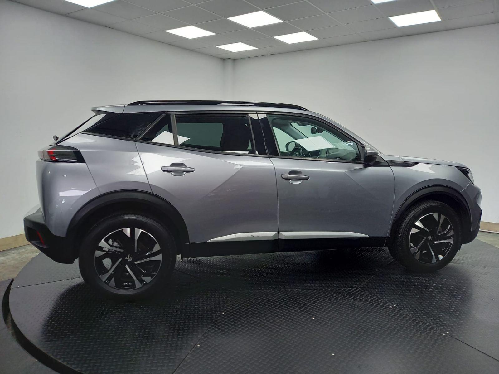 PEUGEOT 2008 ALLURE PACK BLUEHDI 81KW (110CV) 7