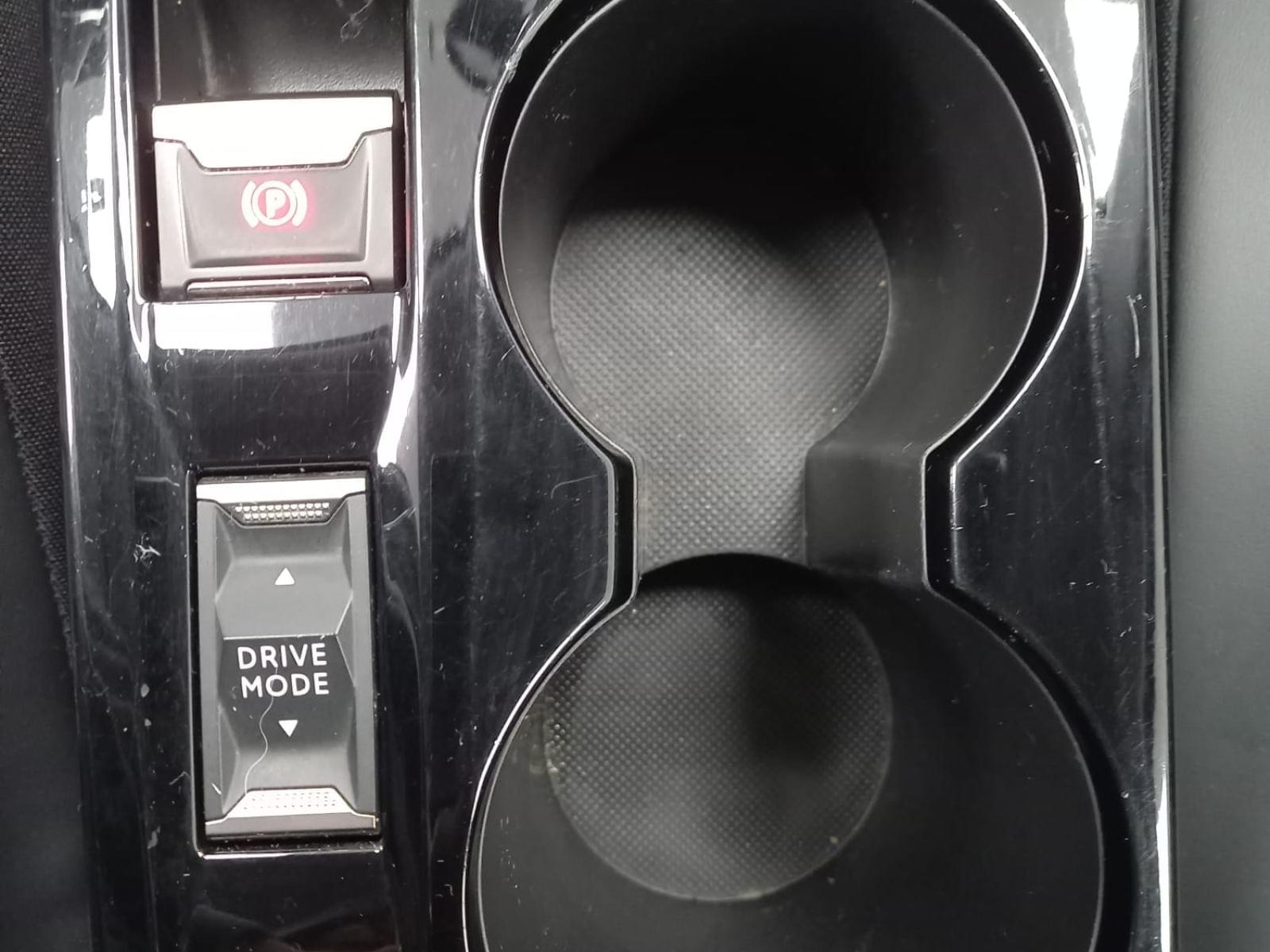 PEUGEOT 2008 ALLURE PACK BLUEHDI 81KW (110CV) 11