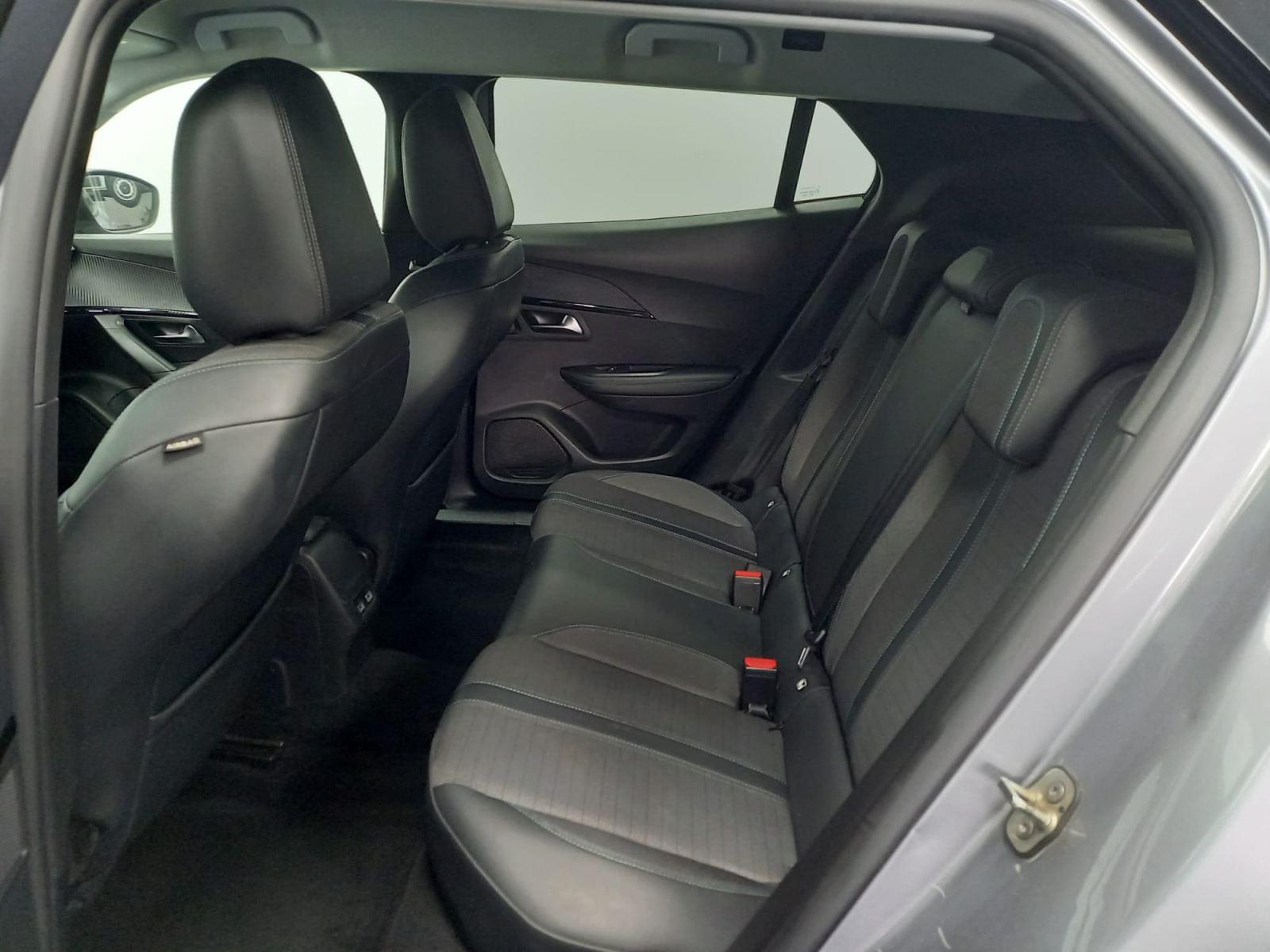 PEUGEOT 2008 ALLURE PACK BLUEHDI 81KW (110CV) 25