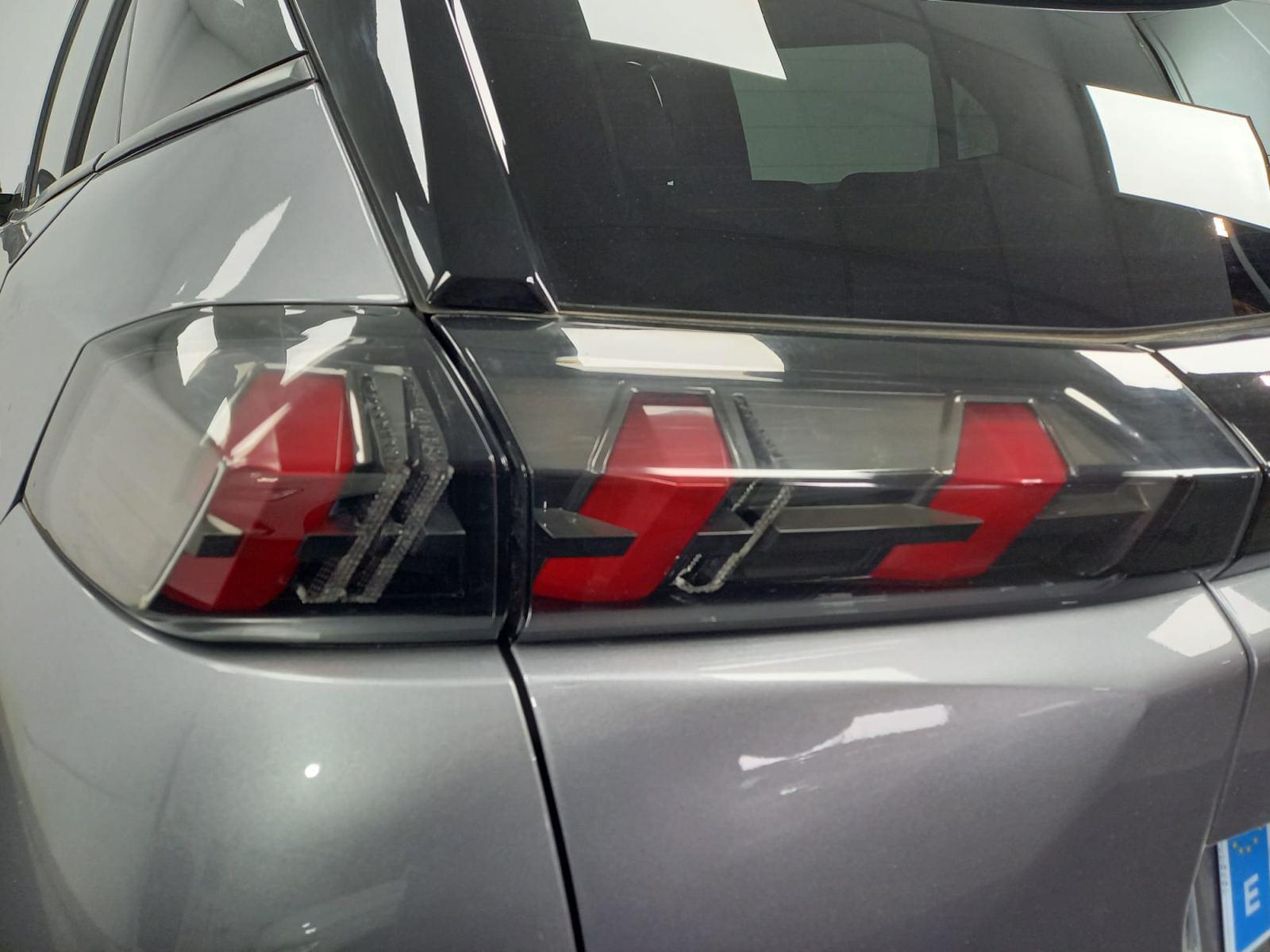 PEUGEOT 2008 ALLURE PACK BLUEHDI 81KW (110CV) 34