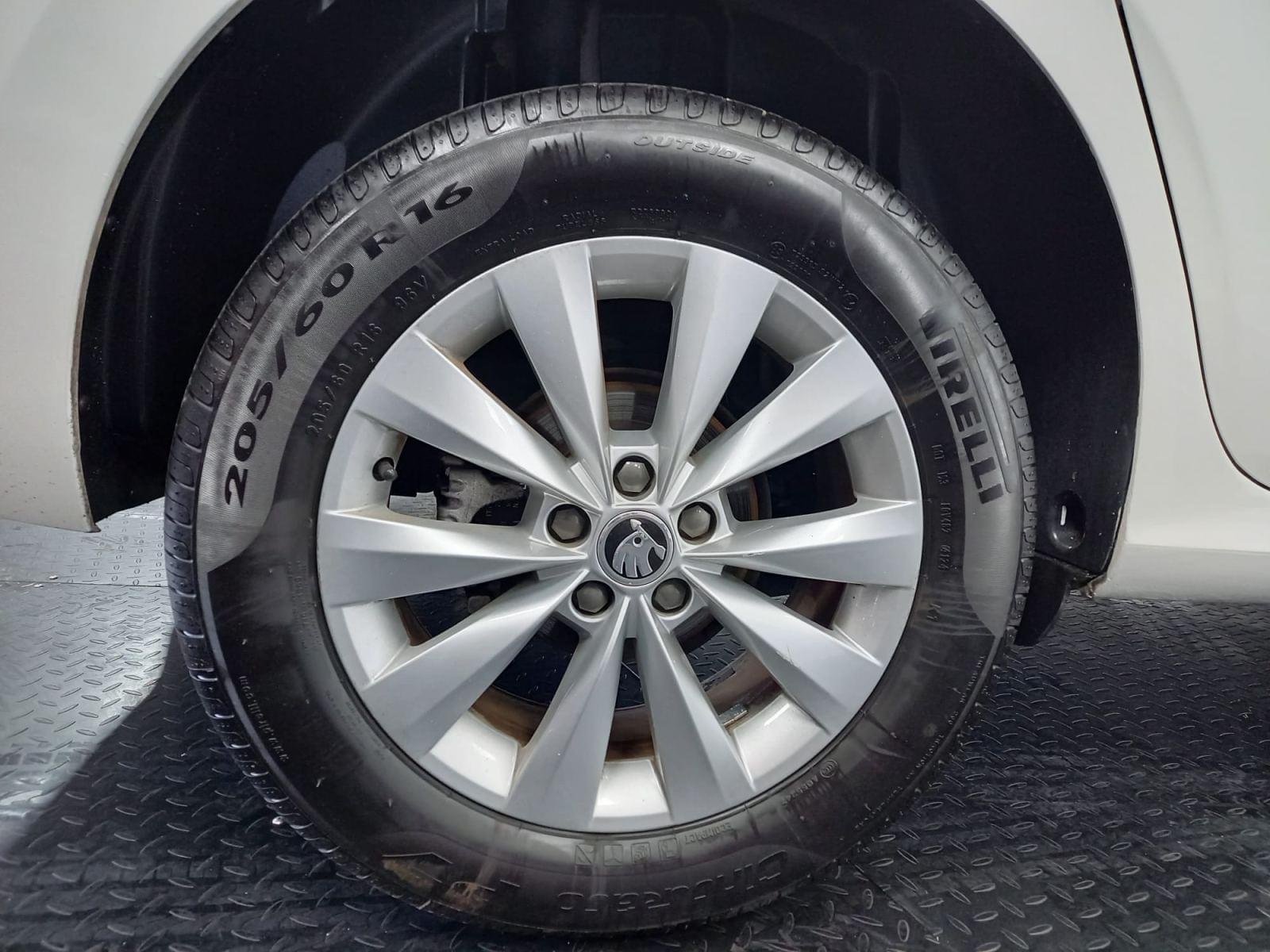 SKODA KAMIQ 1.0 TSI 81KW (110CV) DSG AMBITION 37 