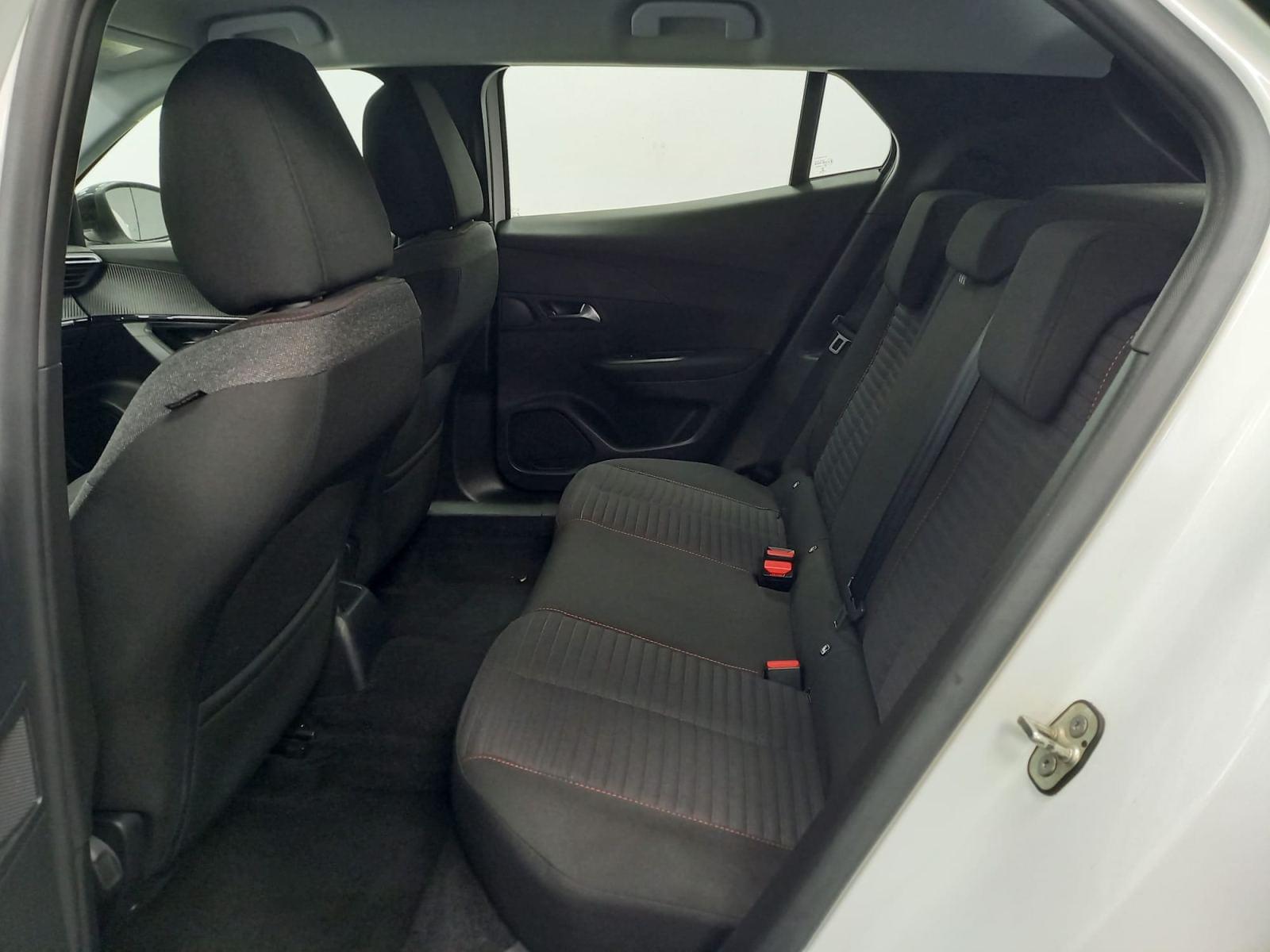 PEUGEOT 2008 ACTIVE BLUEHDI 81KW (110CV) 28