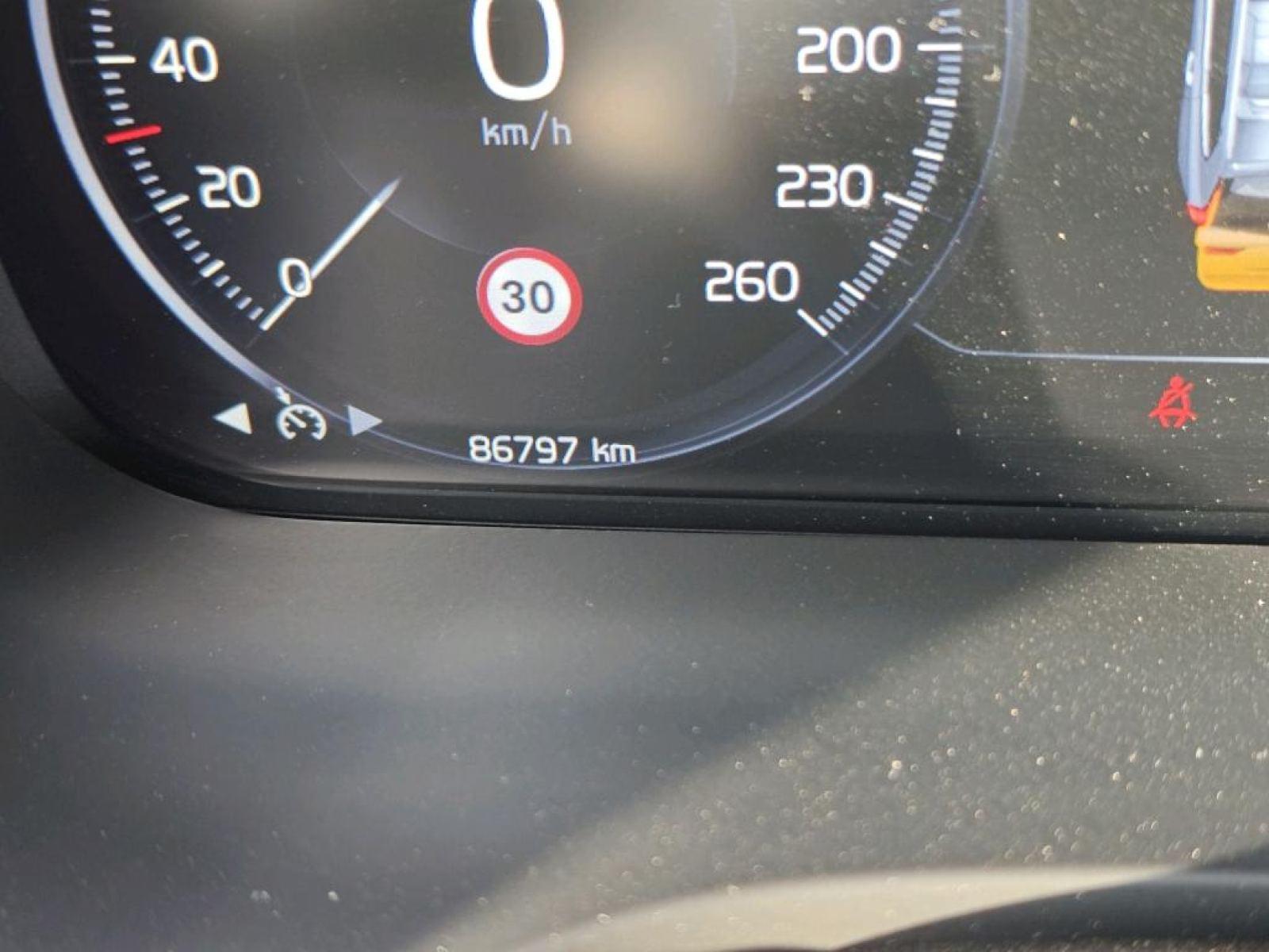 VOLVO XC60 2.0 T6 AWD RECHARGE INSCRIPTION EXP AUTO 6