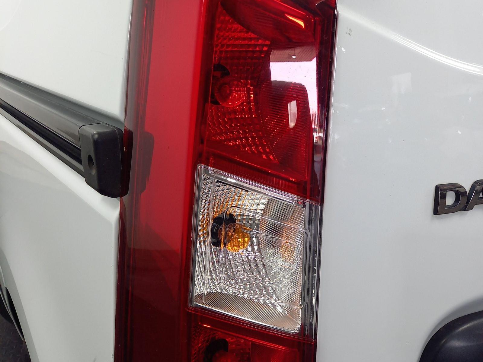 DACIA DOKKER ESSENTIAL BLUE DCI 70KW (95CV) 19