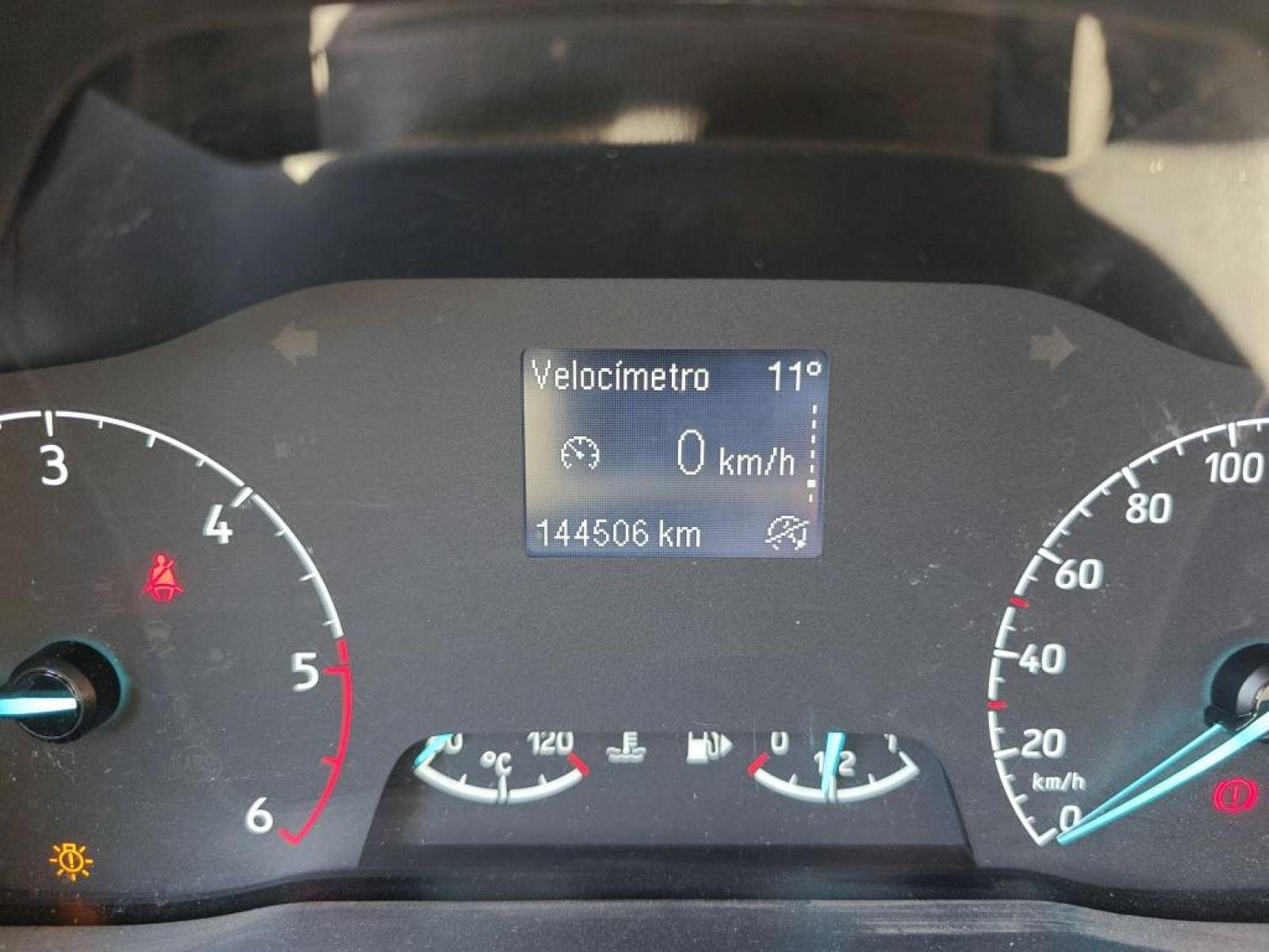 FORD TRANSIT CONNECT 1.5 TDCI 55KW AMBIENTE 210 L2 6