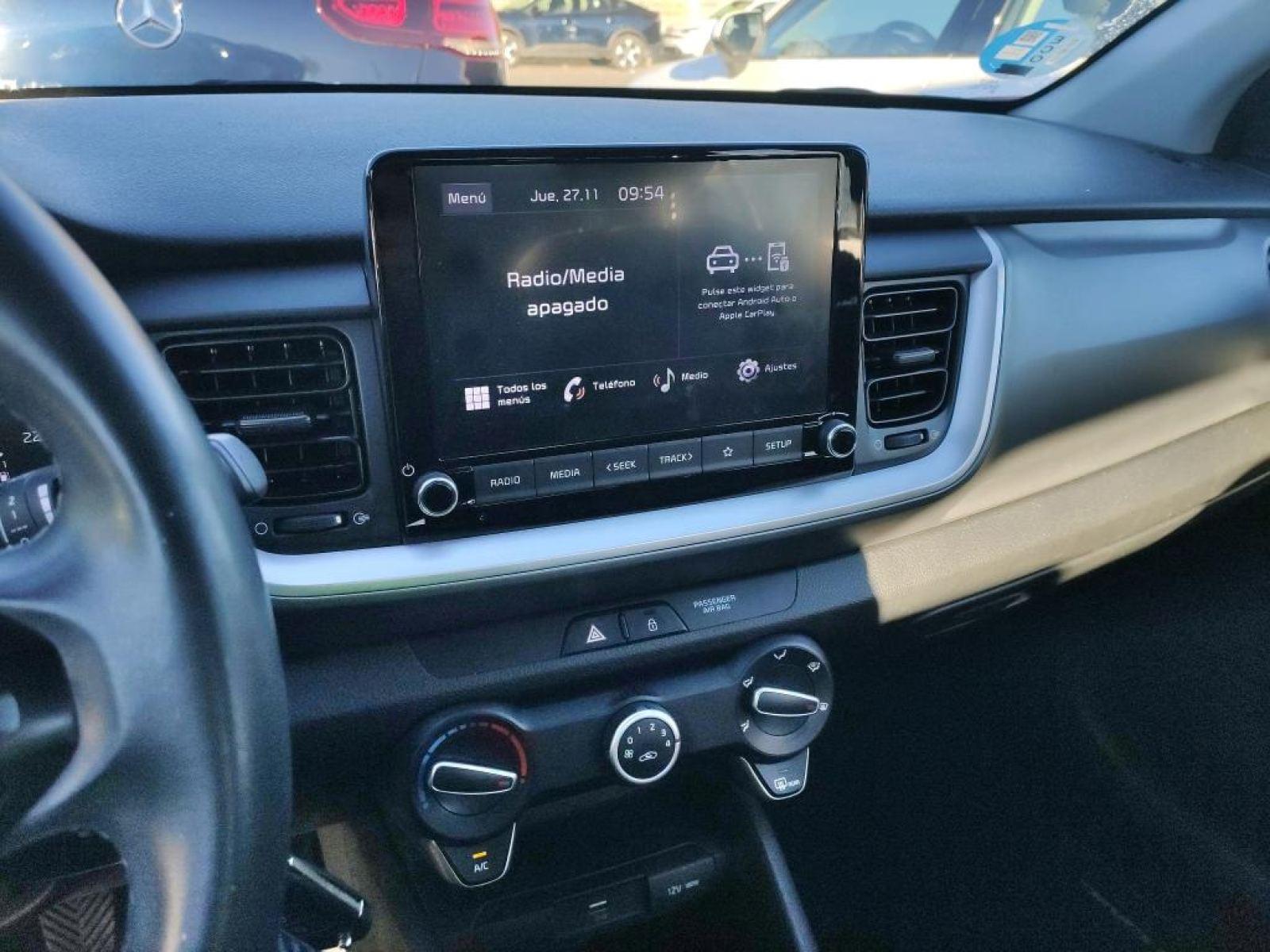 KIA STONIC 1.0 T-GDI 74KW (100CV) MHEV IMT CONCEPT 9