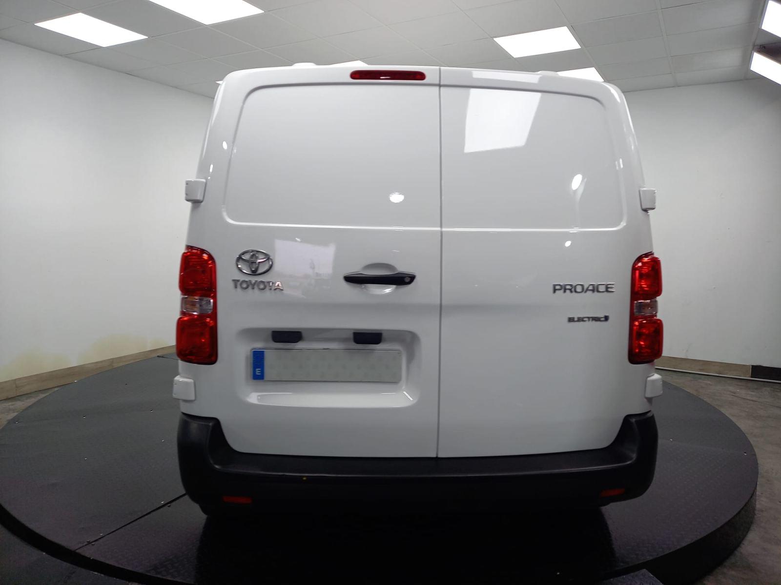 TOYOTA PROACE 75KWH GX L1 7 