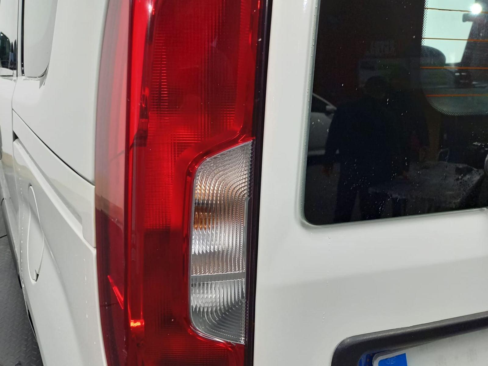 FIAT DOBLÓ CARGO COMBI N1 SX 1.3 MJET 70KW (95CV) 22