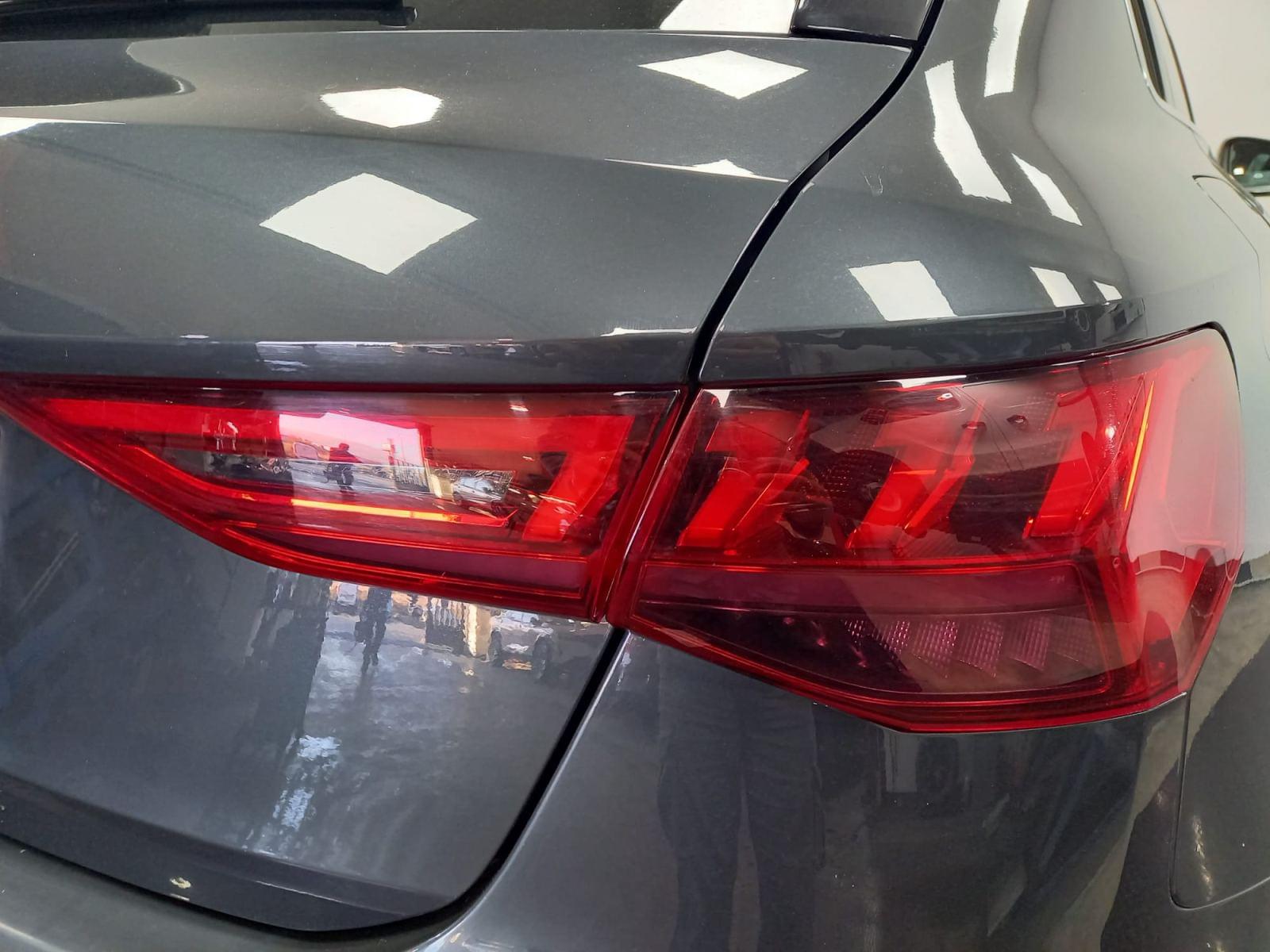 AUDI A3 SPORTBACK 40 TFSI E 204 S TRONIC BUSINES 44 