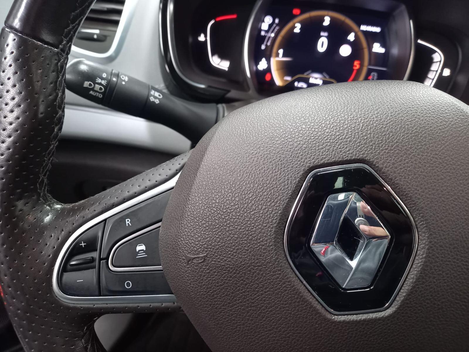 RENAULT ESPACE INITIALE PARIS 2.0 DCI 200CV 7 plazas 24 