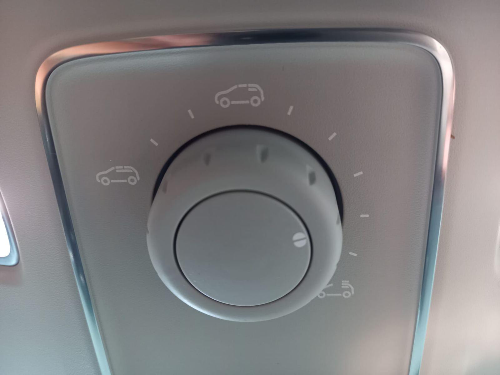 RENAULT ESPACE INITIALE PARIS 2.0 DCI 200CV 7 plazas 26 