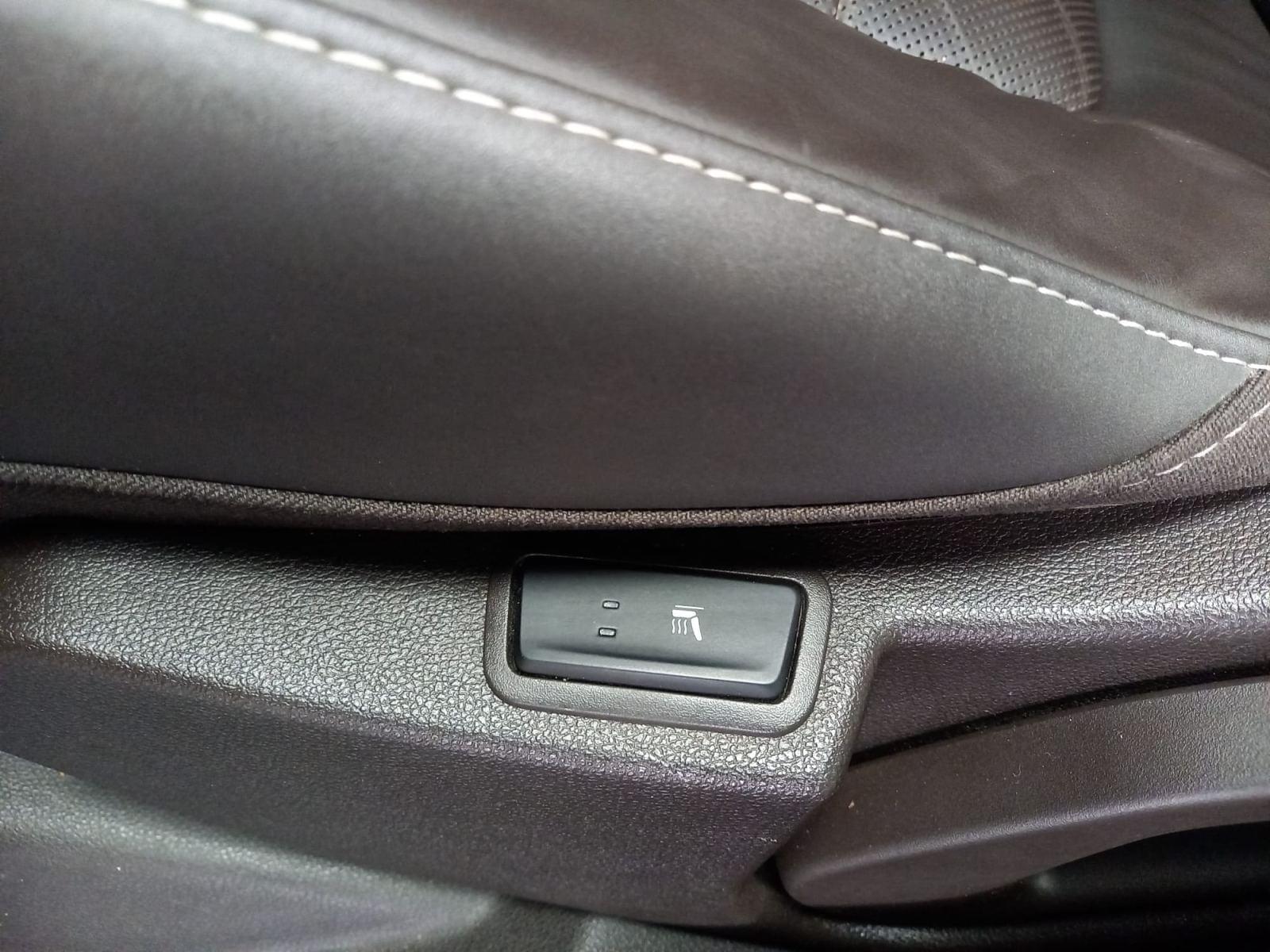 RENAULT ESPACE INITIALE PARIS 2.0 DCI 200CV 7 plazas 32 