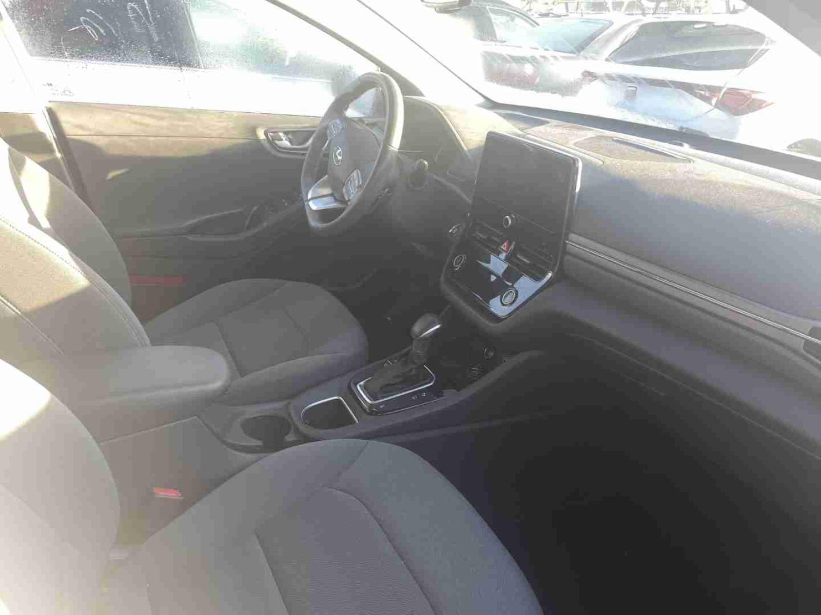 HYUNDAI IONIQ 1.6 GDI PHEV Tecno DT 6