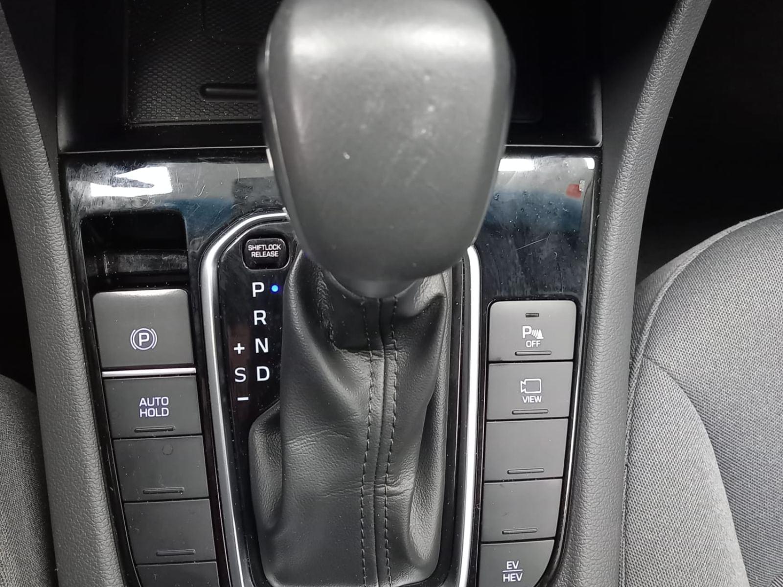 HYUNDAI IONIQ 1.6 GDI PHEV Tecno DT 16 