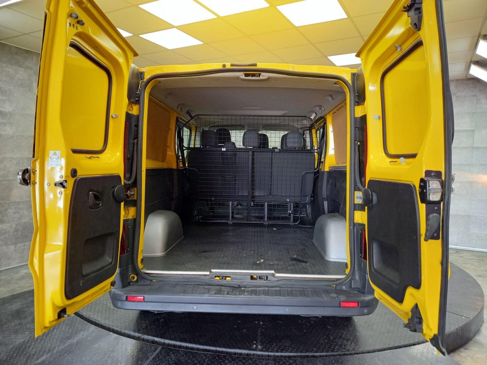 RENAULT TRAFIC COMBI Mixto N1 5/6 Largo Energy Blue dCi 70 kW 11
