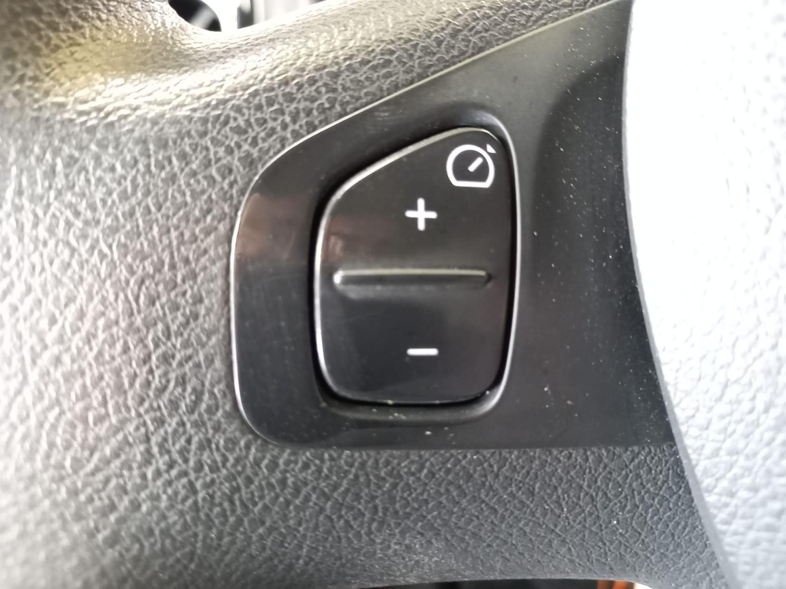 RENAULT TRAFIC COMBI Mixto N1 5/6 Largo Energy Blue dCi 70 kW 18