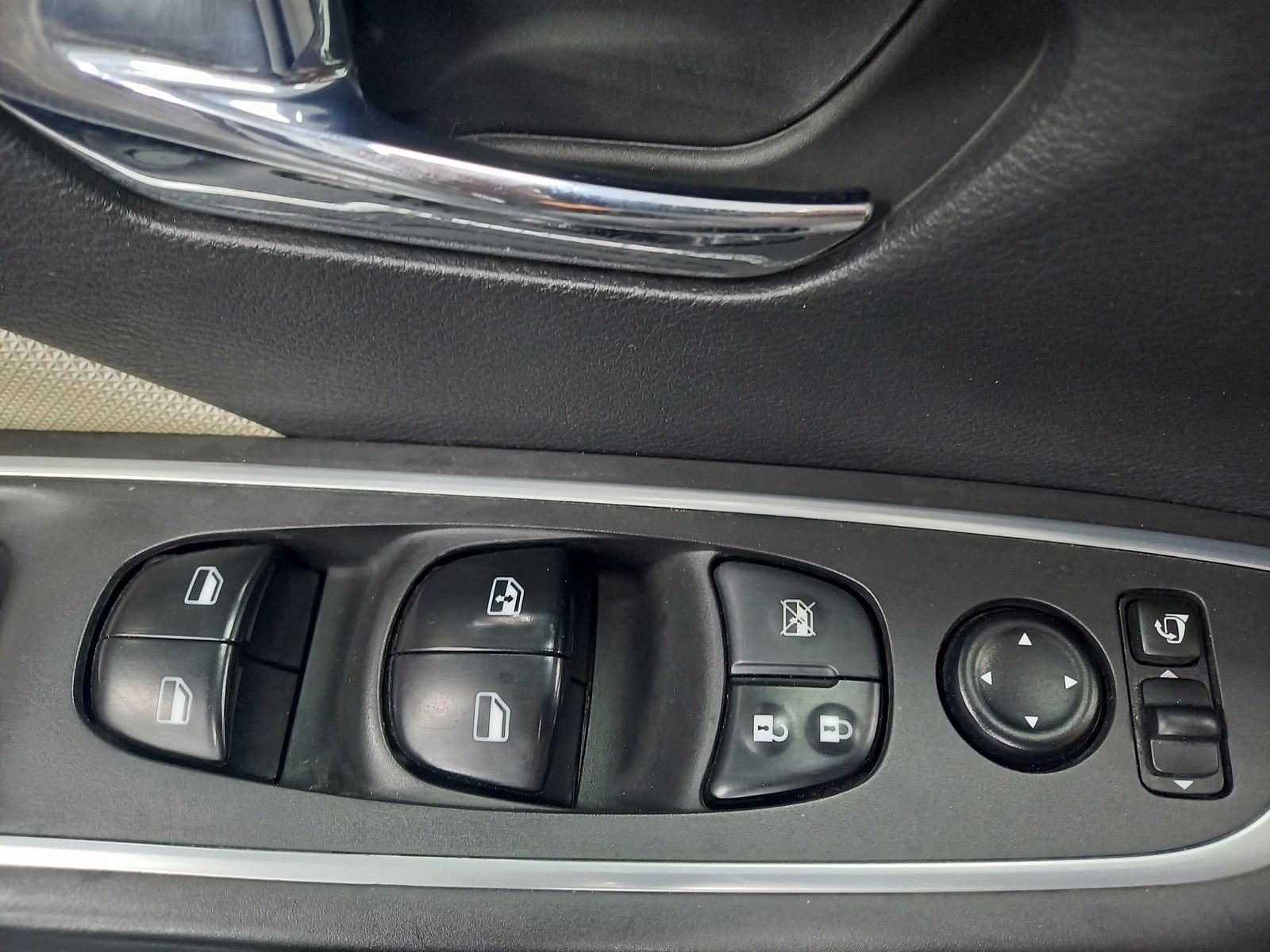 NISSAN MICRA 1.0 IG-T N-CONNECTA 5D 37 