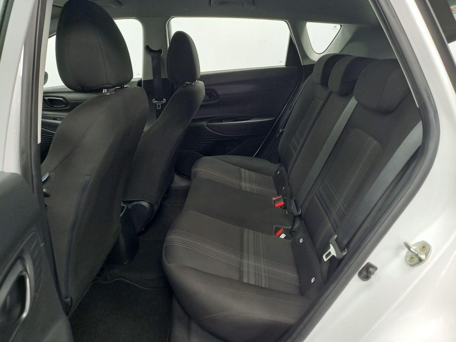 HYUNDAI BAYON TODOTERRENO 1.2 MPI ESSENCE 23