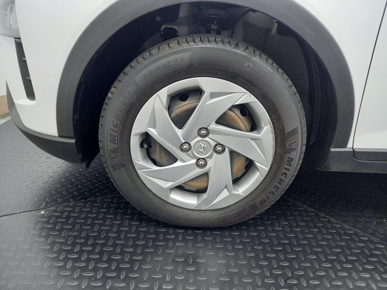 HYUNDAI BAYON TODOTERRENO 1.2 MPI ESSENCE 26