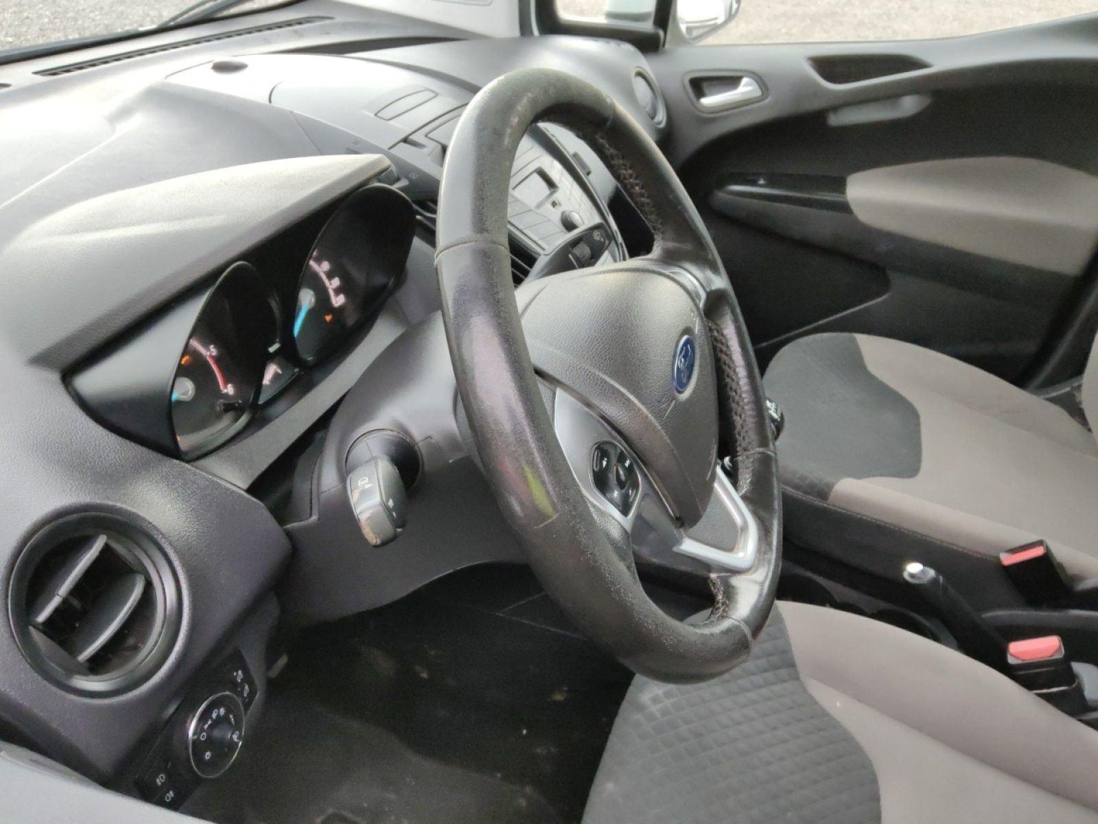 FORD TRANSIT COURIER Kombi 1.5 TDCi 56kW Trend 6 