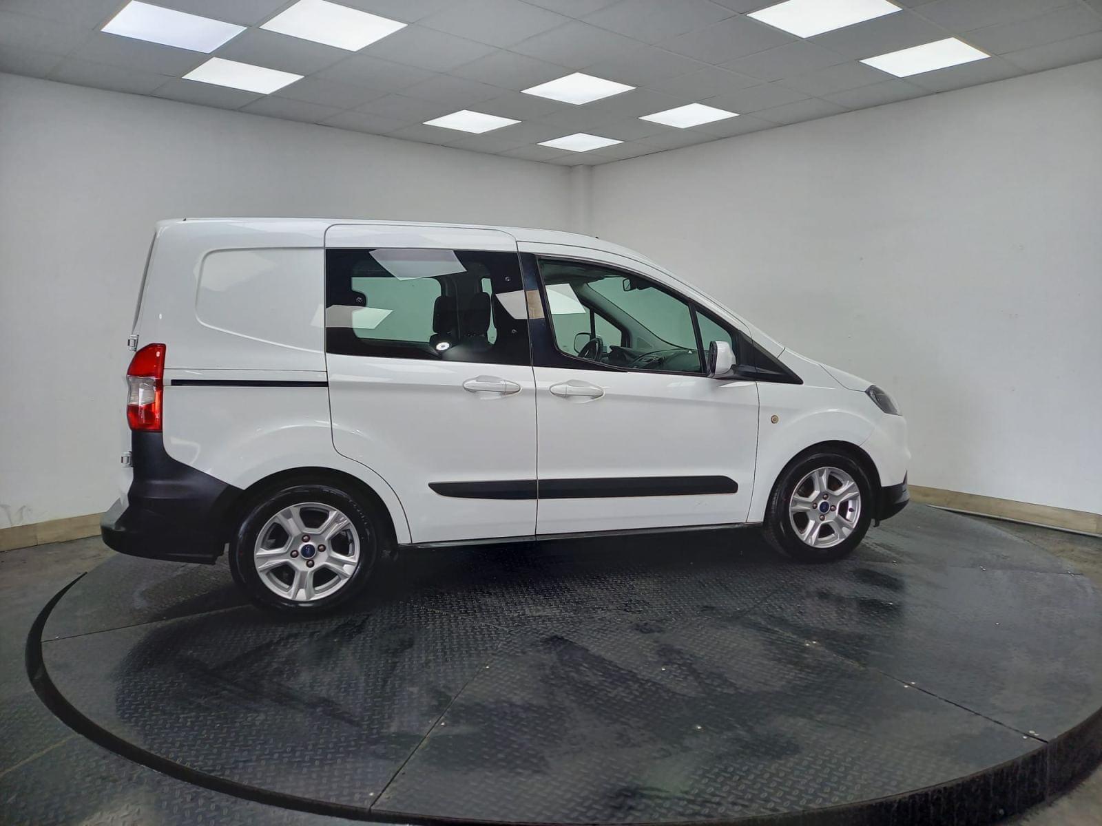 FORD TRANSIT COURIER COMBI 1.5 TDCi Trend 4