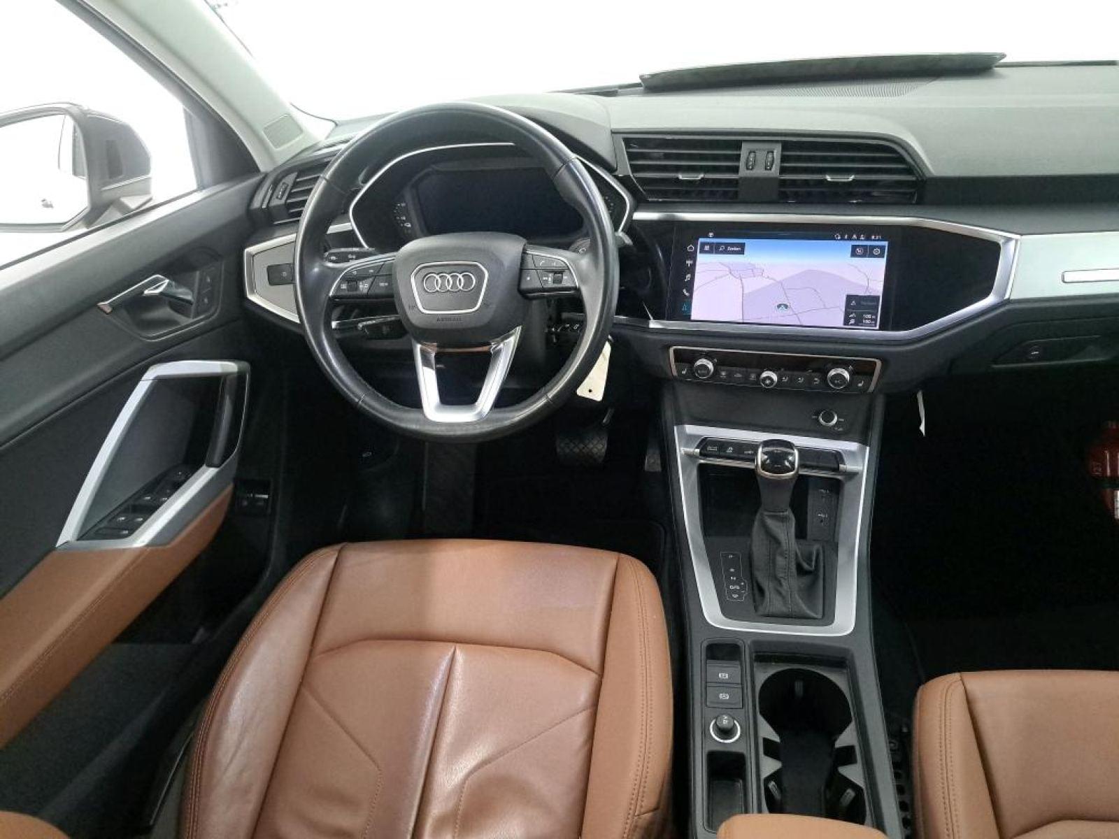 AUDI Q3 1.4 45 TFSI E S TRONIC 8 