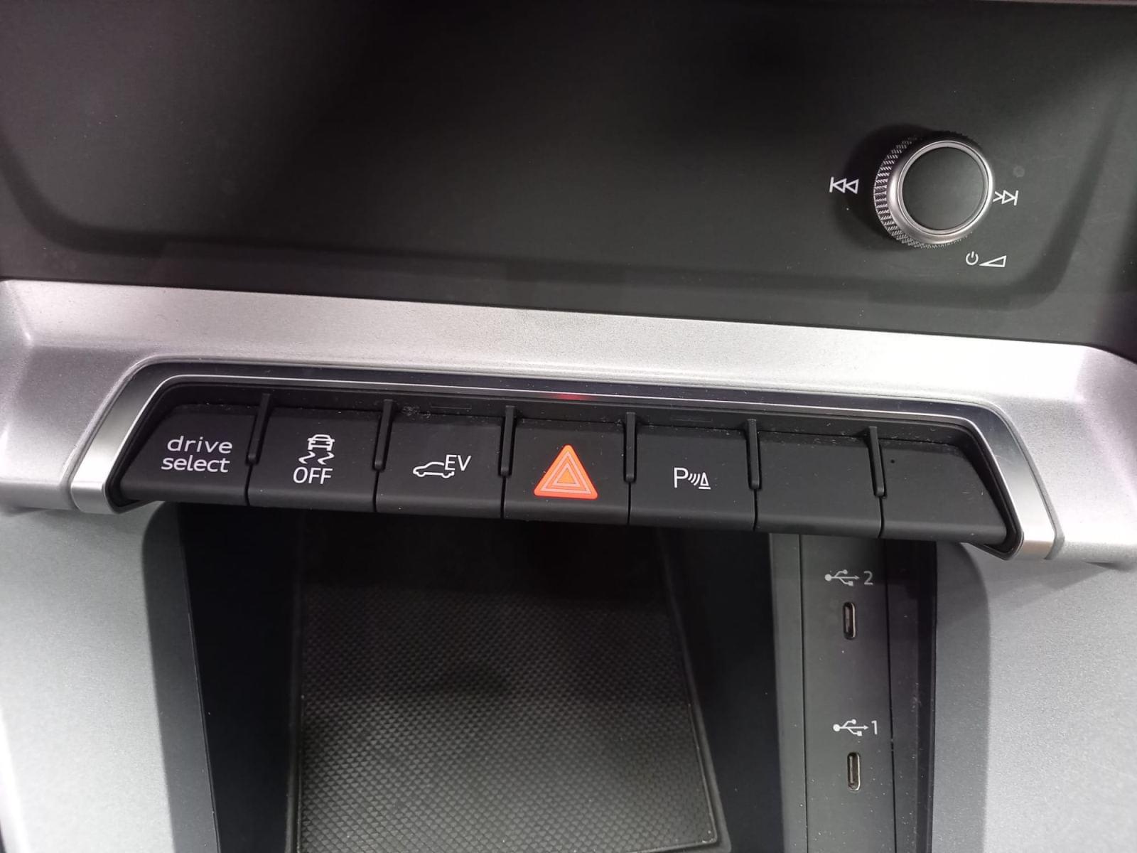 AUDI Q3 1.4 45 TFSI E S TRONIC 23 