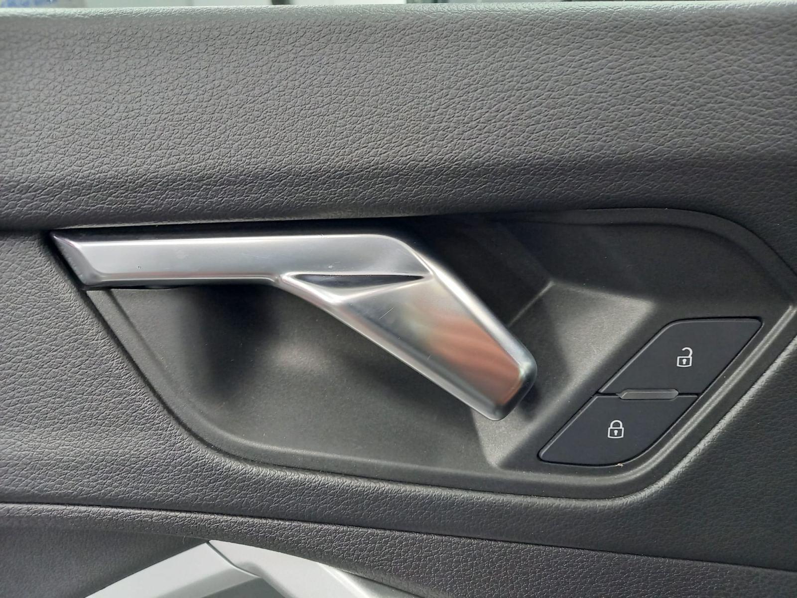 AUDI Q3 1.4 45 TFSI E S TRONIC 32 