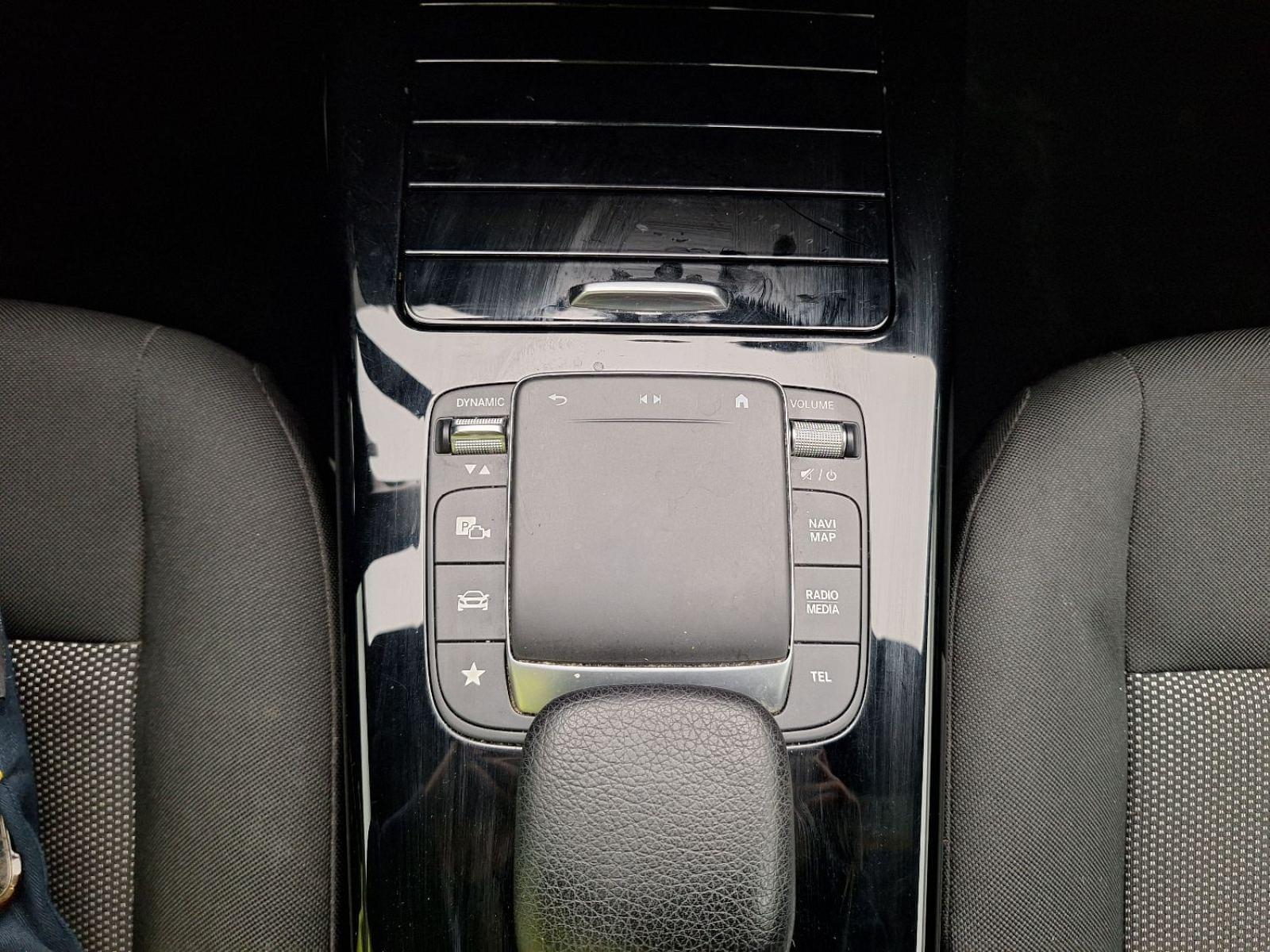 MERCEDES CLASE CLA SHOOTING BRAKE CLA 200 D BUSINES 11 