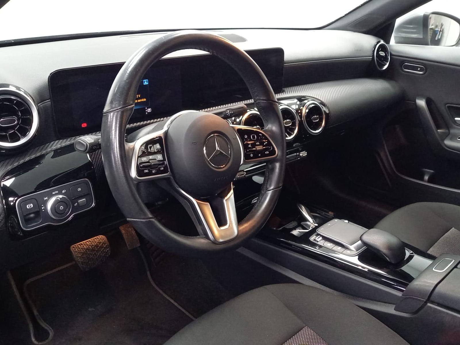 MERCEDES CLASE CLA SHOOTING BRAKE CLA 200 D BUSINES 9 