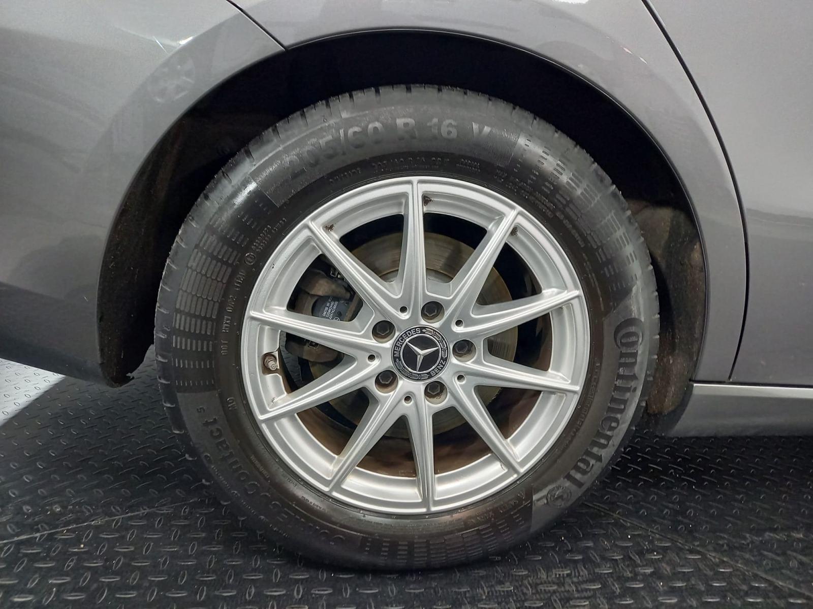 MERCEDES CLASE CLA SHOOTING BRAKE CLA 200 D BUSINES 40 