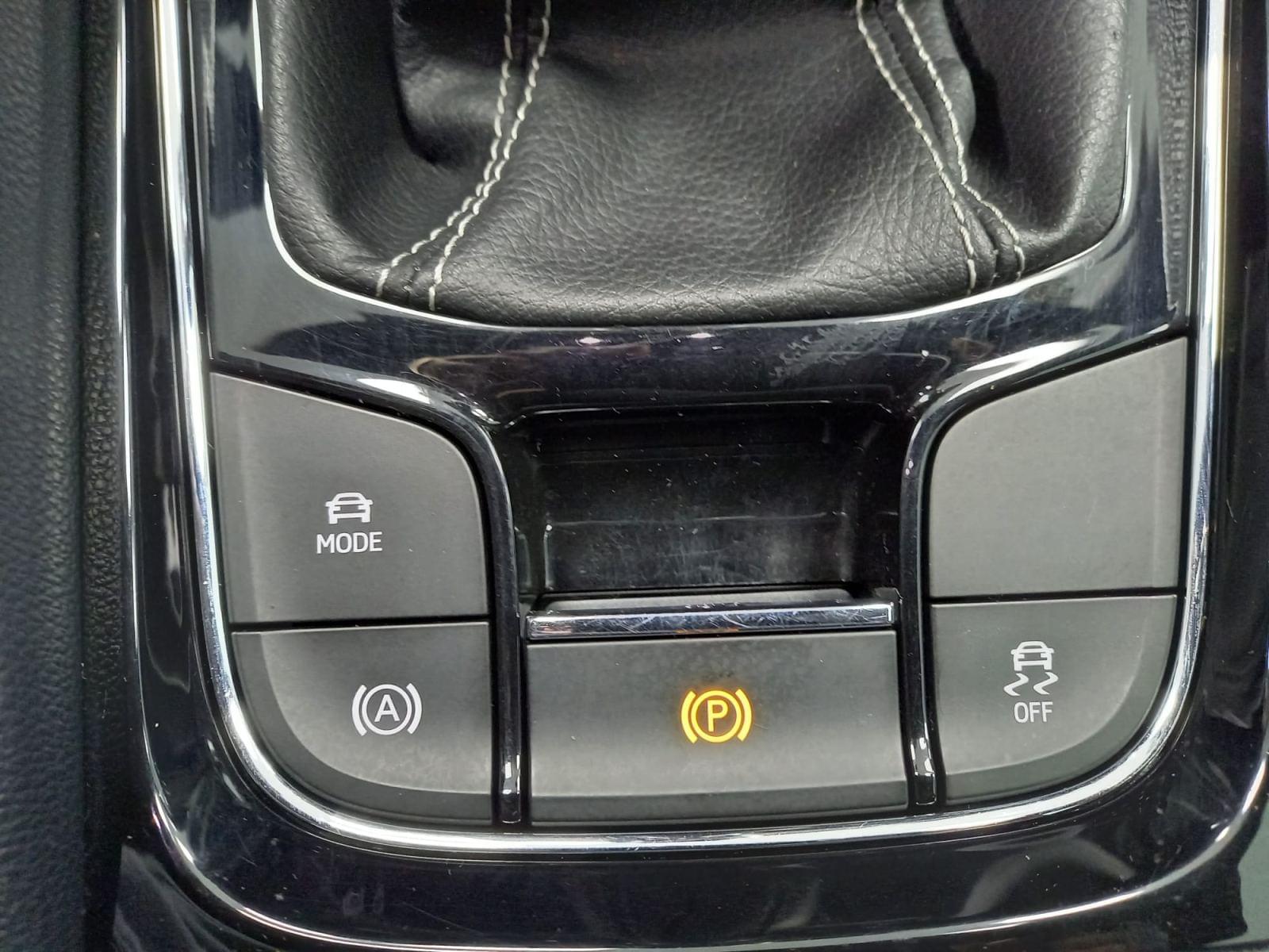 SKODA KAROQ 2.0TDI SPORTLINE 110KW 25 