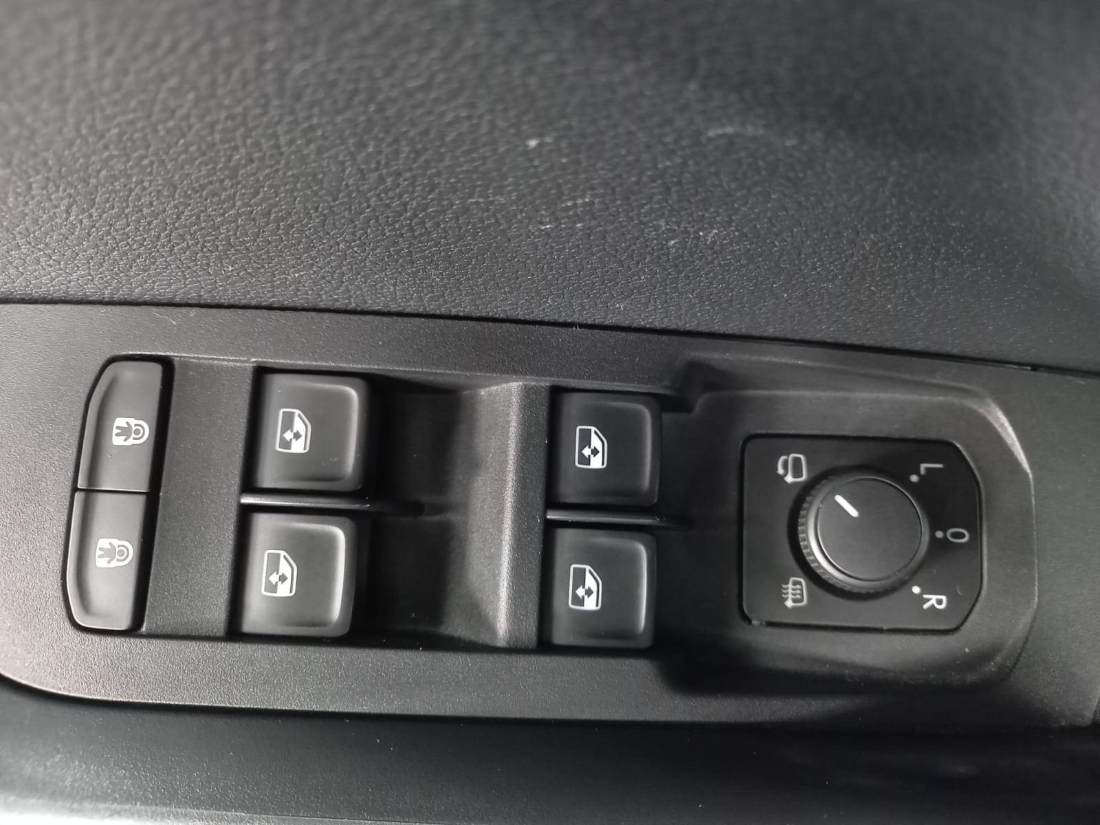 SKODA KAROQ 2.0TDI SPORTLINE 110KW 27 