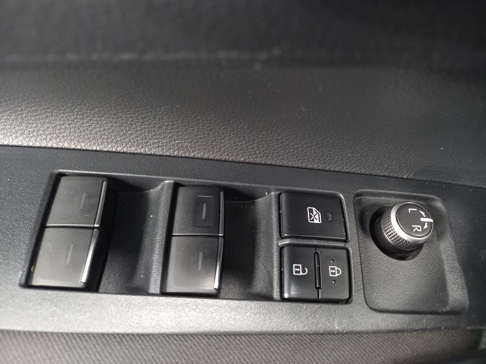 TOYOTA COROLLA 125H BUSINESS PLUS 23