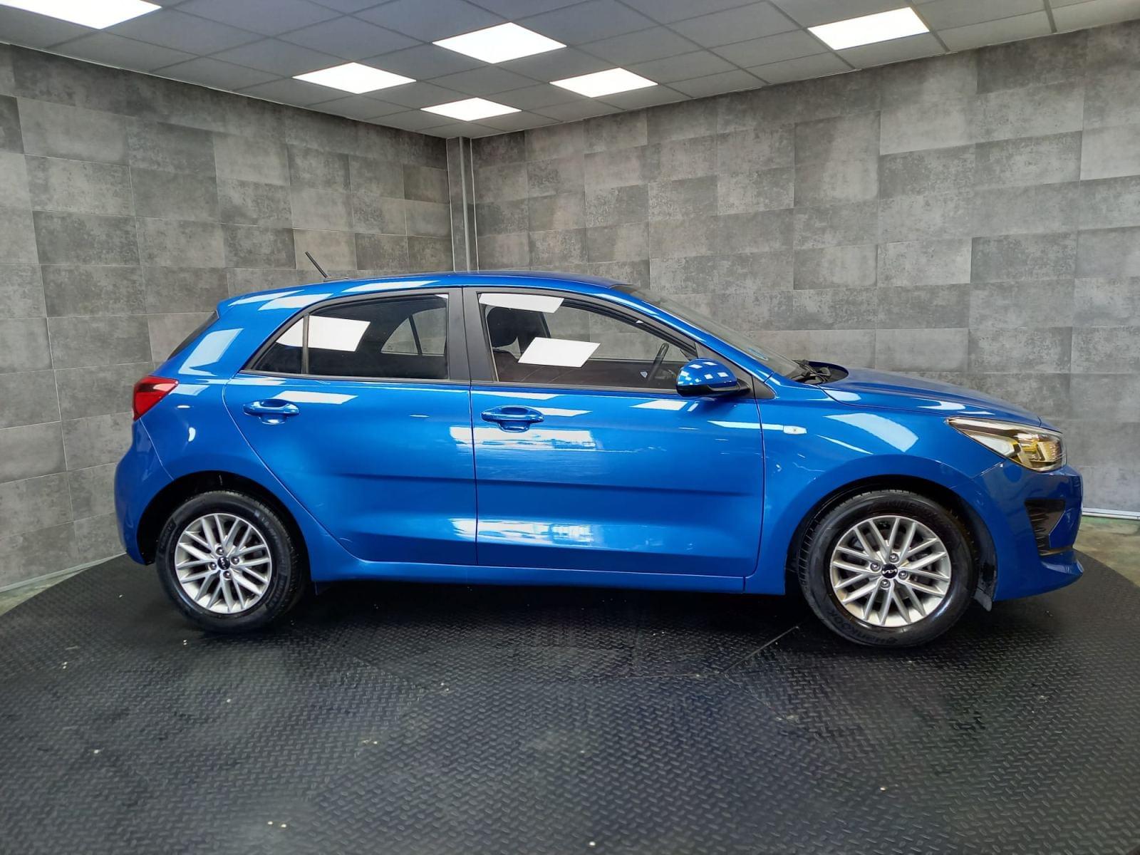 KIA RIO 1.0 T-GDi 74kW (100CV) MHEV iMT Concept 4