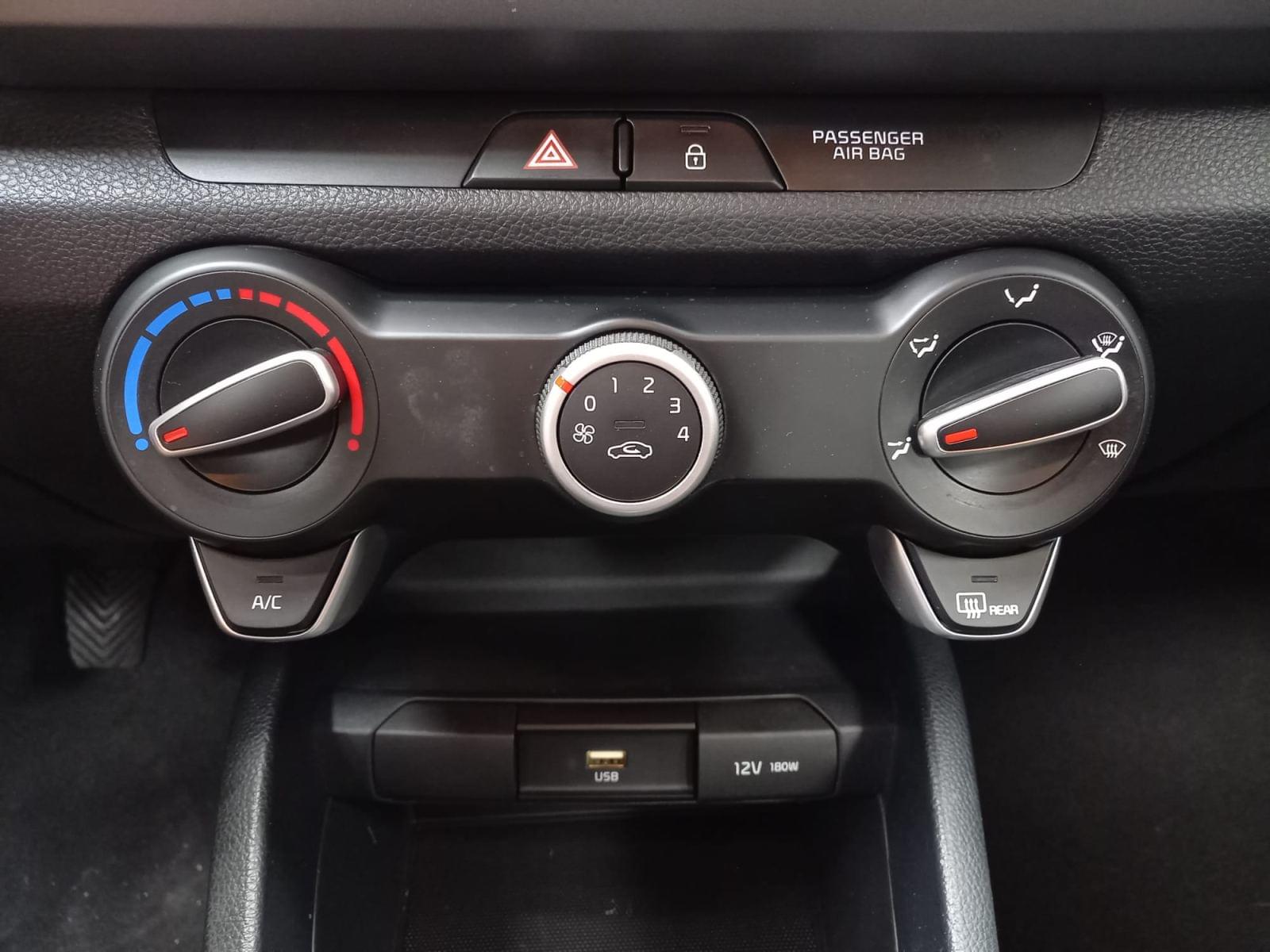 KIA RIO 1.0 T-GDi 74kW (100CV) MHEV iMT Concept 21