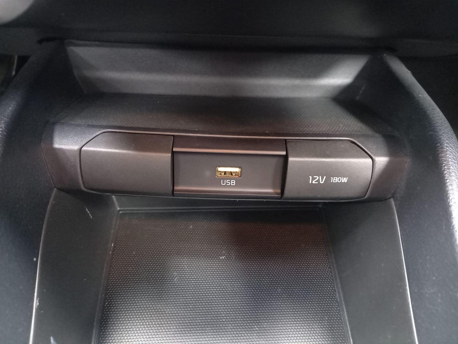 KIA RIO 1.0 T-GDi 74kW (100CV) MHEV iMT Concept 22