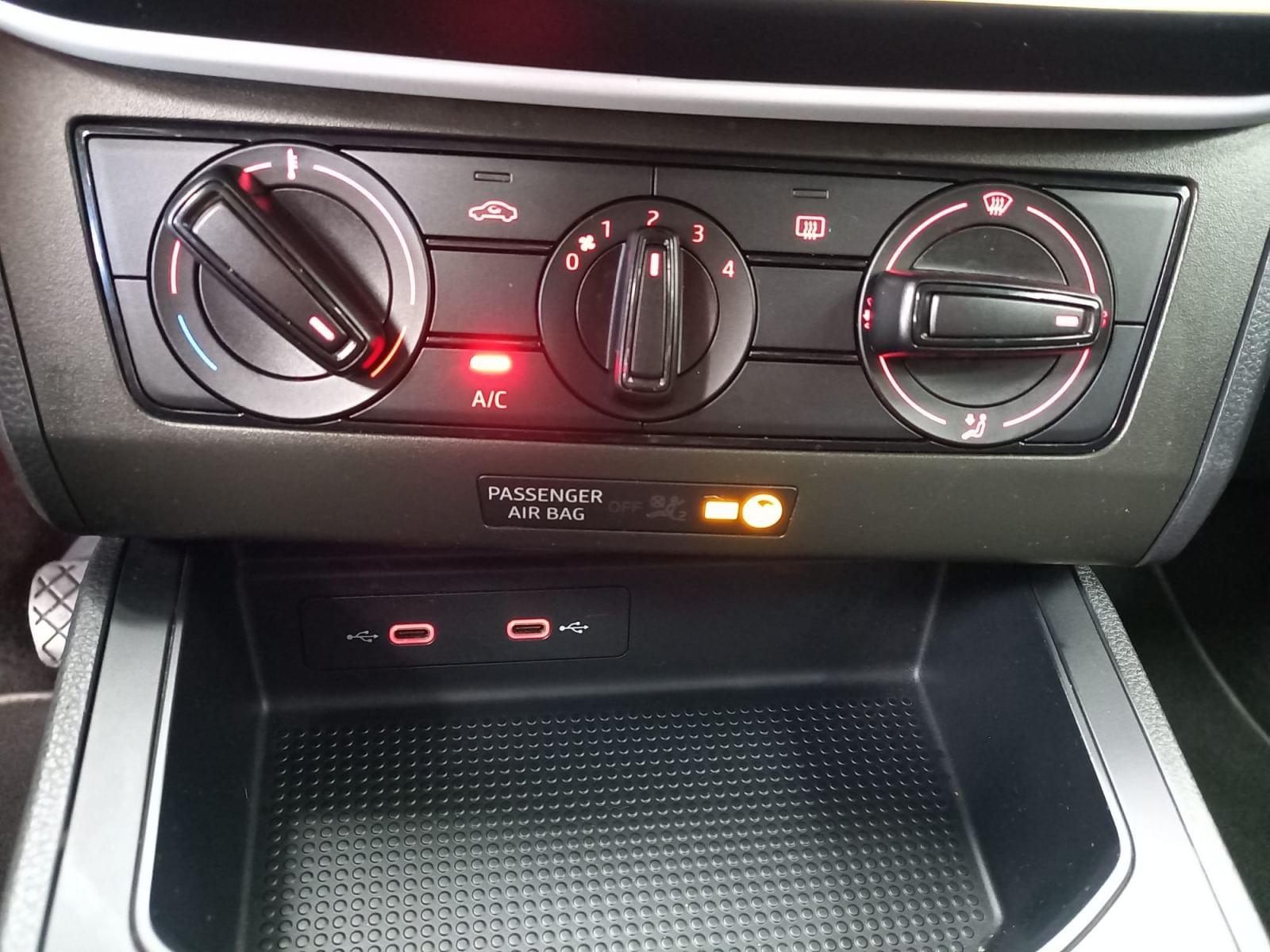 SEAT IBIZA 1.0 MPI 80CV Reference Plus 21