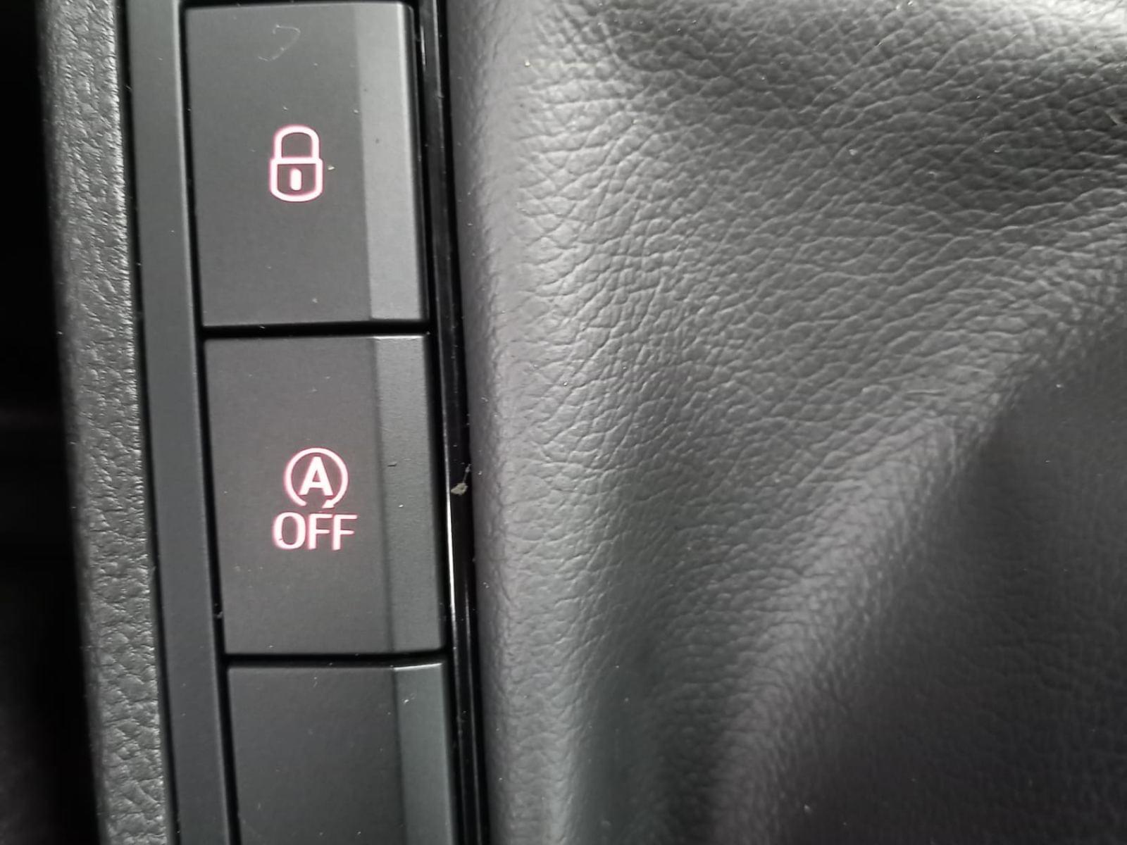 SEAT IBIZA 1.0 MPI 80CV Reference Plus 23