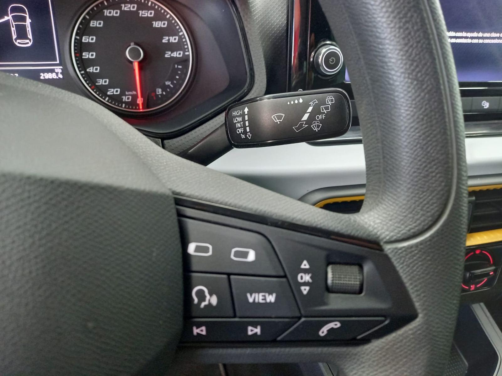 SEAT IBIZA 1.0 MPI 80CV Reference Plus 26