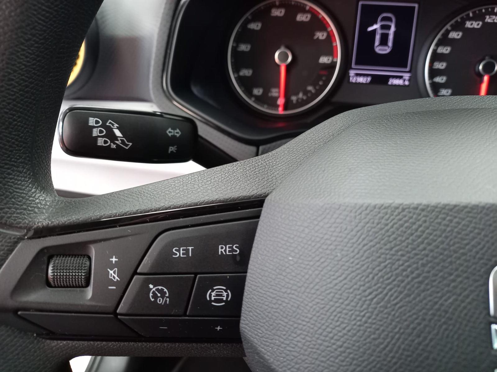 SEAT IBIZA 1.0 MPI 80CV Reference Plus 27