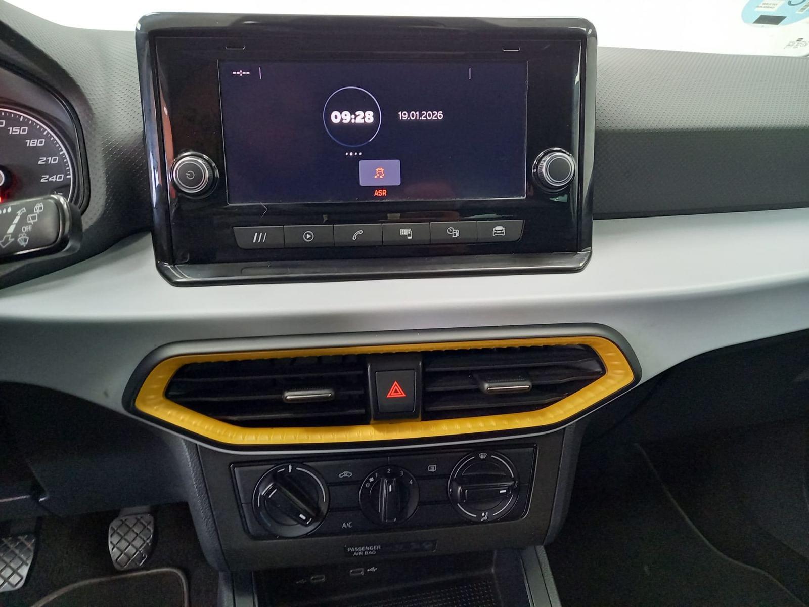 SEAT IBIZA 1.0 MPI 80CV Reference Plus 28