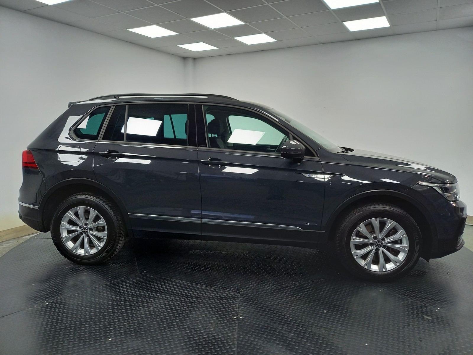 VOLKSWAGEN TIGUAN SUV 1.4 eHybrid 245 DSG6 Life Business 3